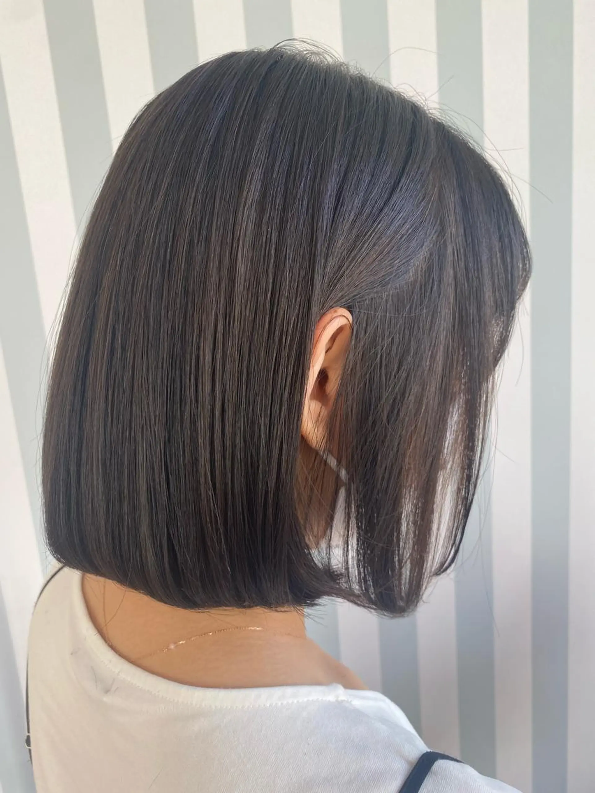 ショート ボブ カット トリートメント ベージュ/インナー カラー🤍Rieのヘアスタイル