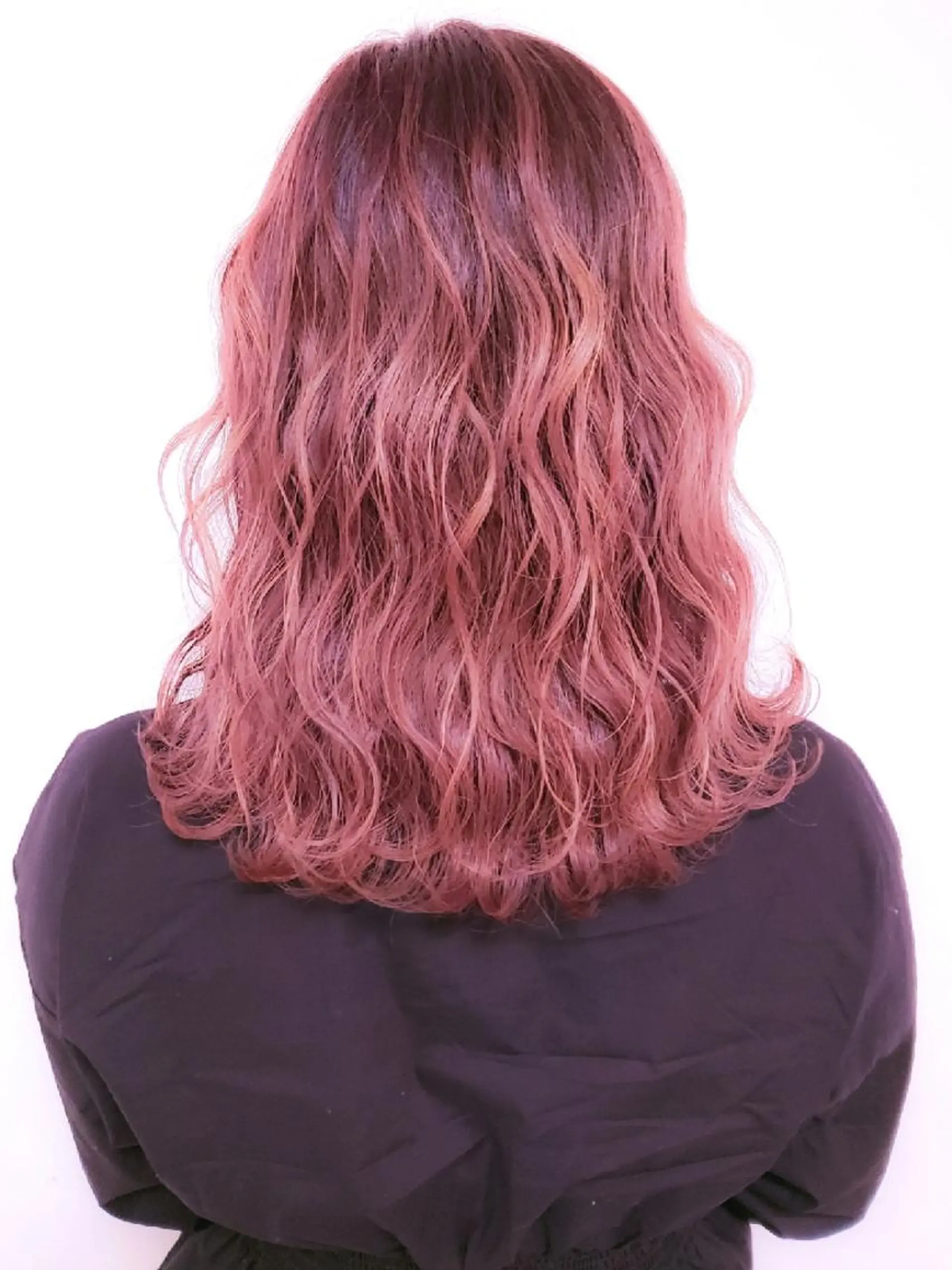 セミロング カラー ヘアアレンジ グラデーションカラー ピンクカラー 成瀬 弘光のヘアスタイル