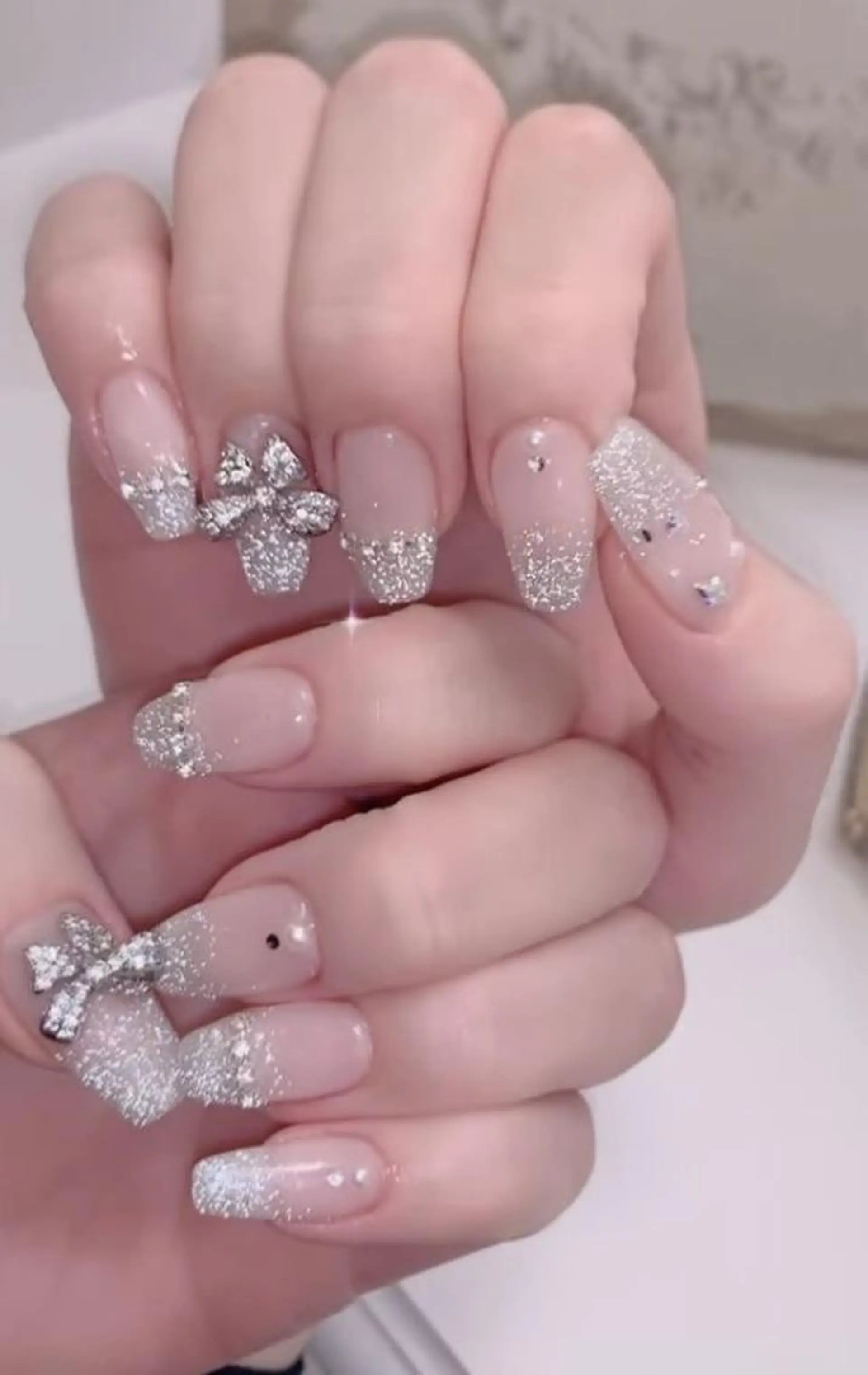 ネイル 長さ出し フレンチネイル グラデーション 卒業式 マグネットネイル ハンドネイル MIHANA SAKURAのネイルデザイン