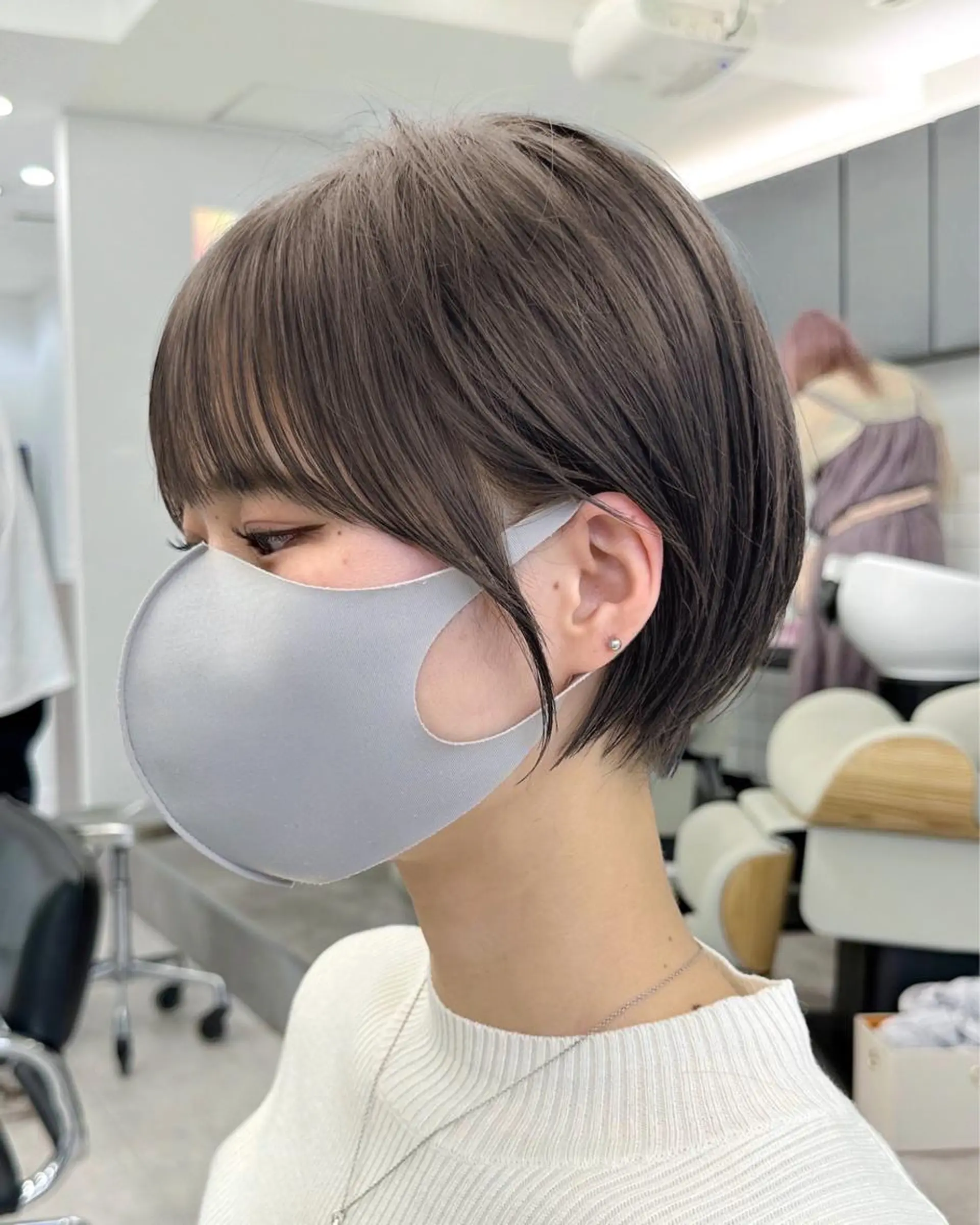 ショート ショートヘア くすみカラー、大場猛のヘアスタイル