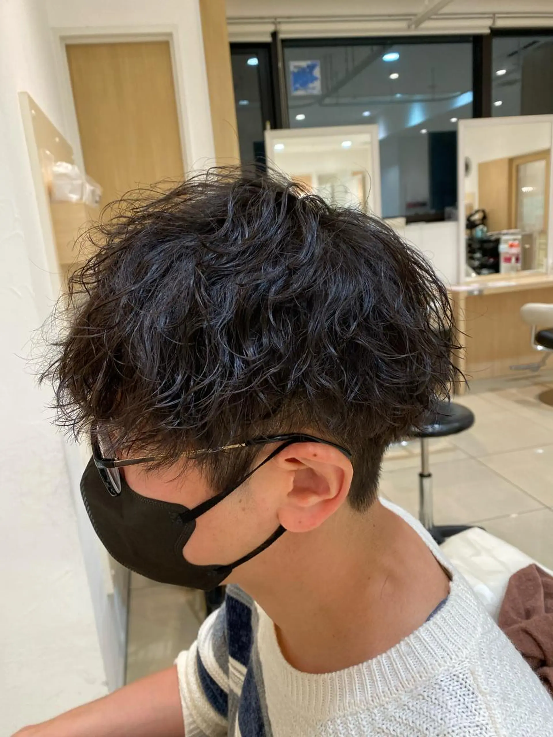 ショート パーマ メンズ カット パーマ メンズ特化型美容師 栗山勇人のヘアスタイル