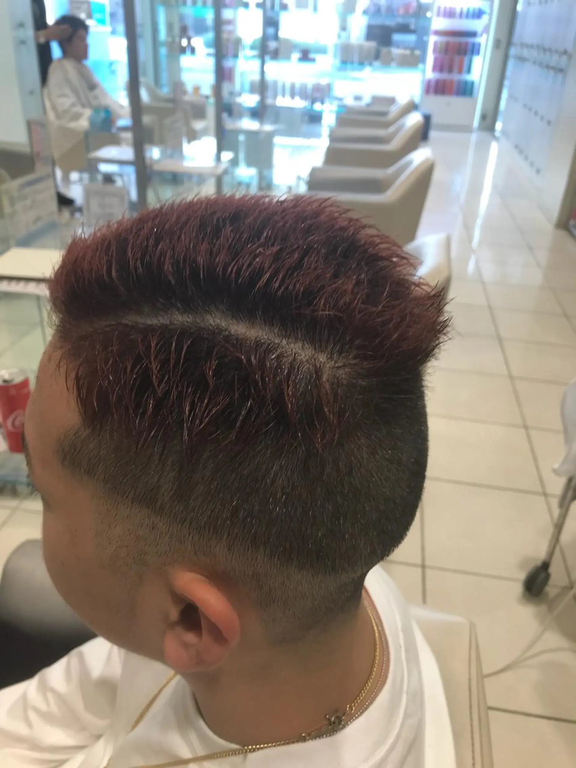 ショート カラー パーマ ヘアアレンジ メンズ キッズ ネイル マツエク・マツパ レッドカラー 赤色 カット ヘアカラー トリートメント MODEK's西宮店 マネージャー神道有基のヘアスタイル