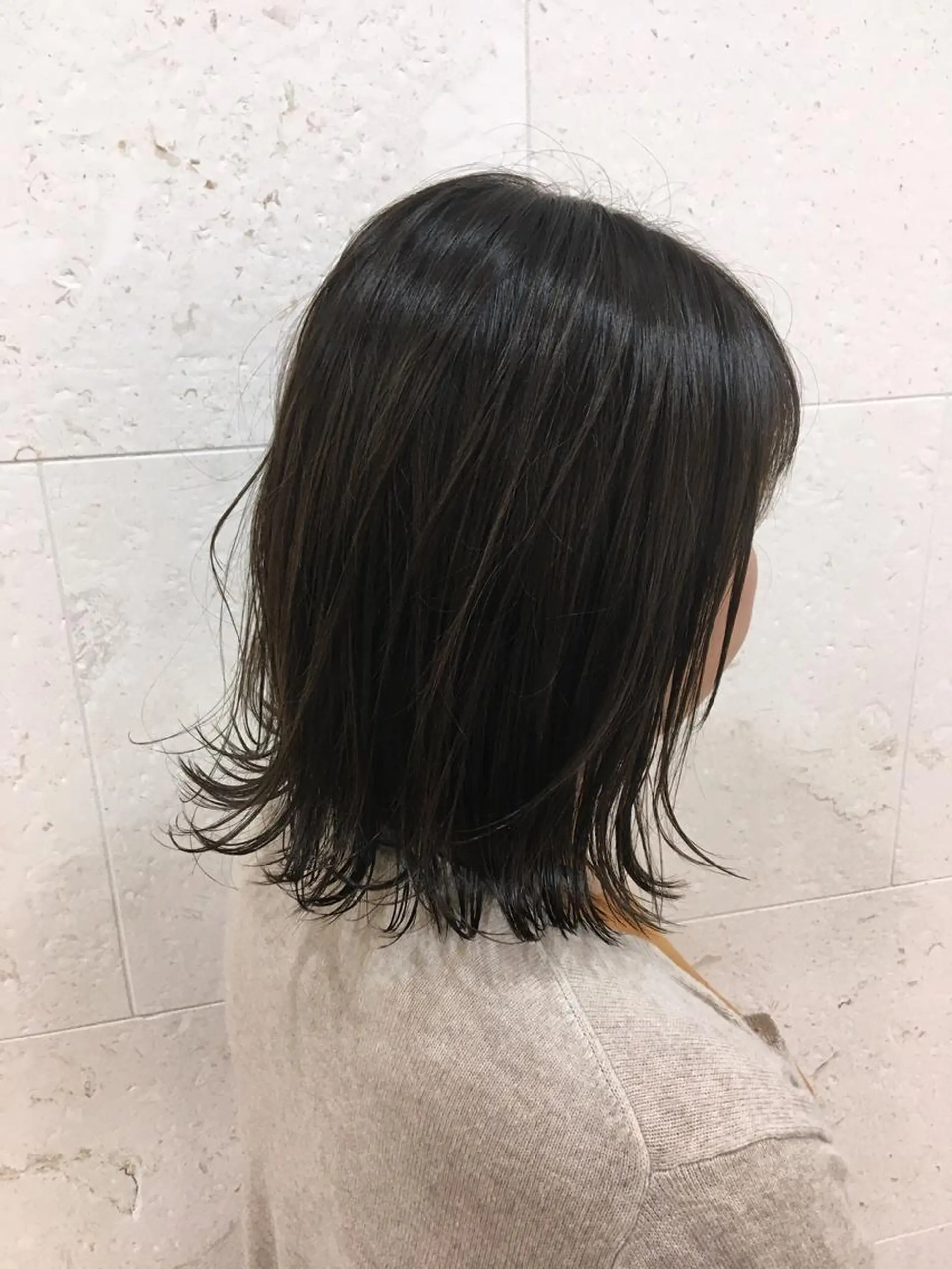 ミディアム カラー アディクシーカラー カット ヘアカラー トリートメント 斉藤 貴也のヘアスタイル