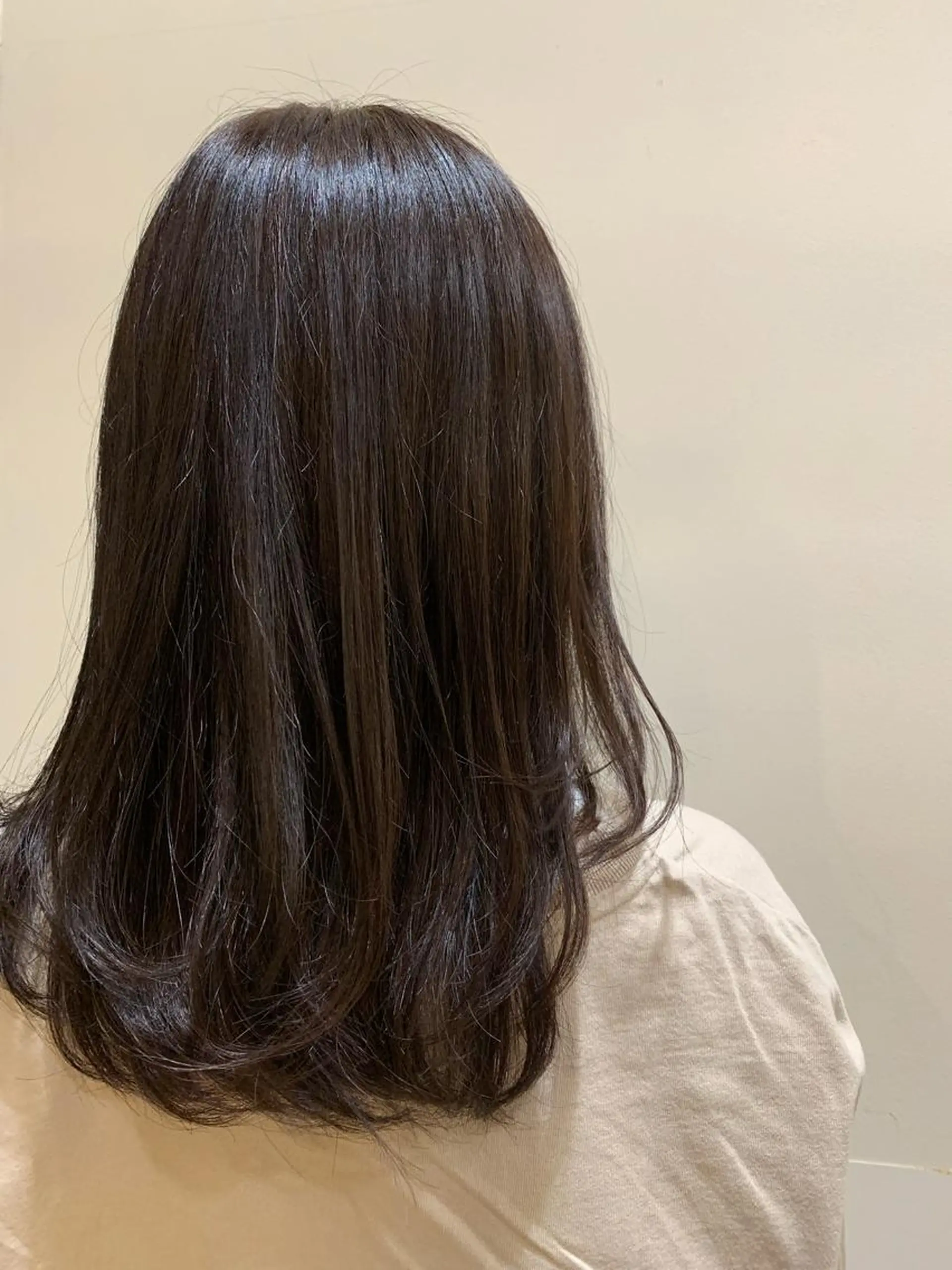 ロング カラー アッシュ バレイヤージュ ベージュカラー ブロンド ブルーカラー レイヤーカット/ 艶カラー/RYOMAのヘアスタイル