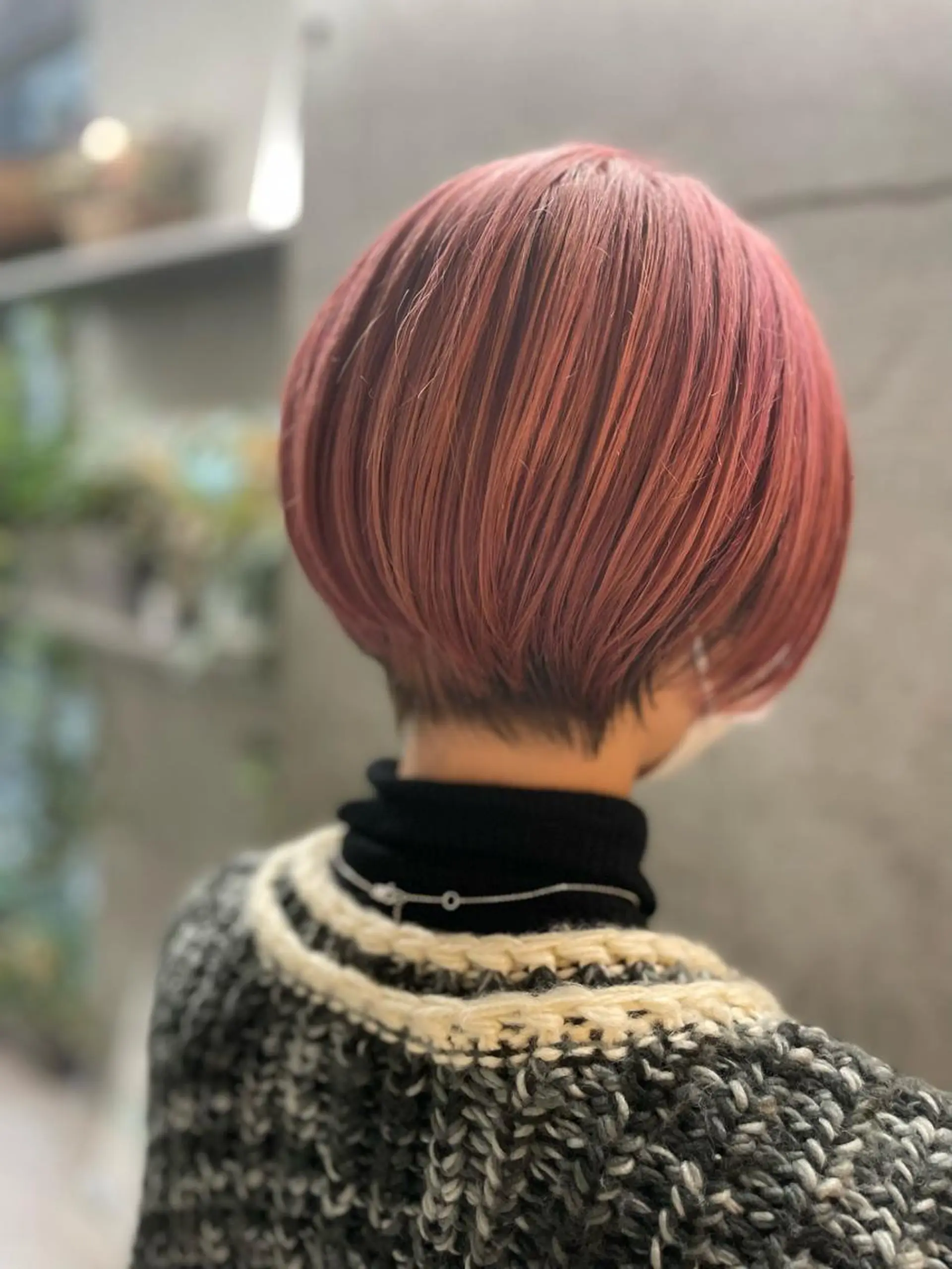 ショート アッシュ ボブ くびれヘア ハイライト レイヤーカット 表参道/髪質改善/ 髪質改善カラー/遠藤のヘアスタイル