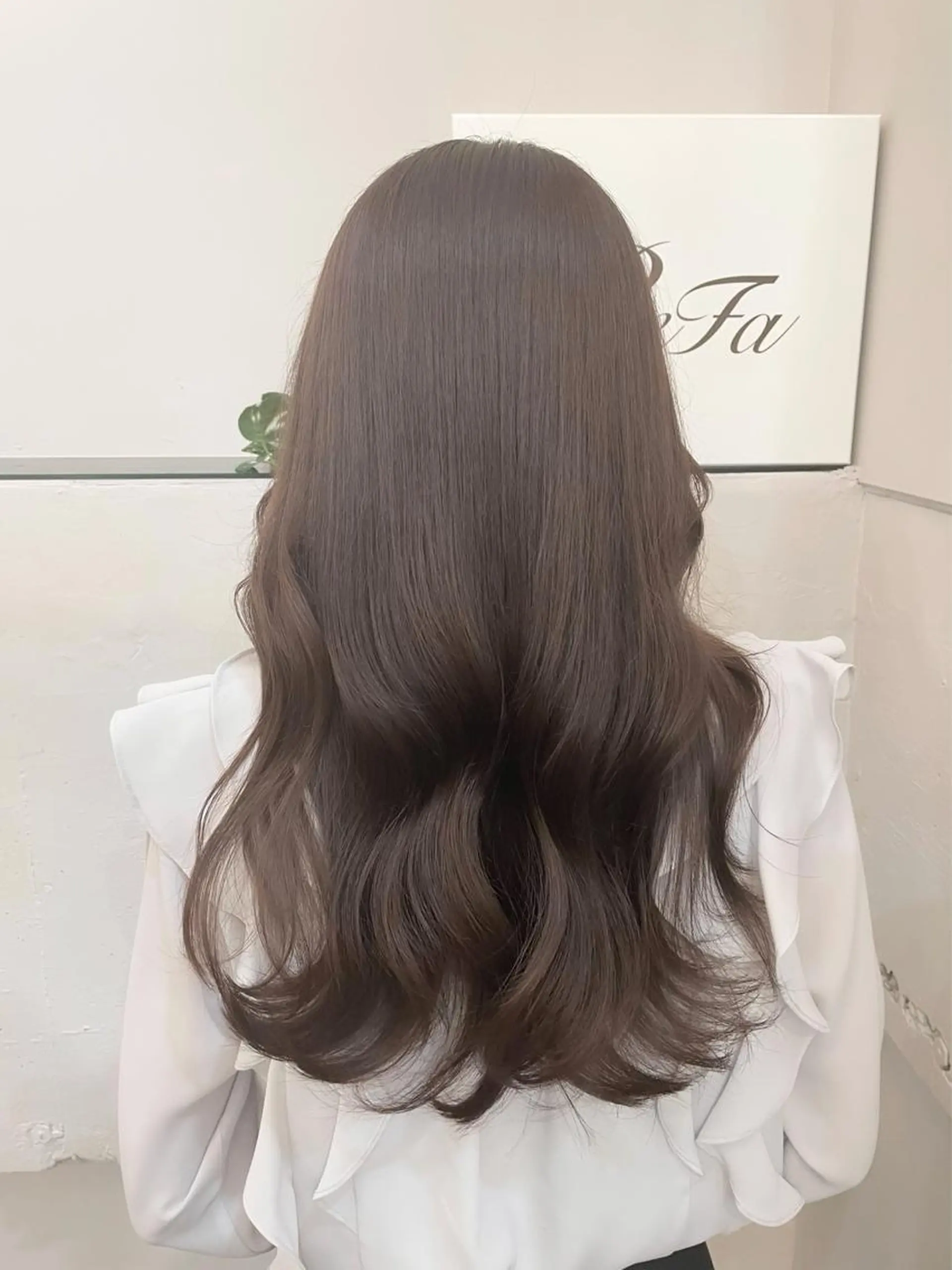 ロング カラー グレージュ くびれヘア 顔まわりレイヤー 顔周りカット 髪質改善 カット ヘアカラー トリートメント 横浜/レイヤーカット /韓国ヘア/佐藤記正のヘアスタイル