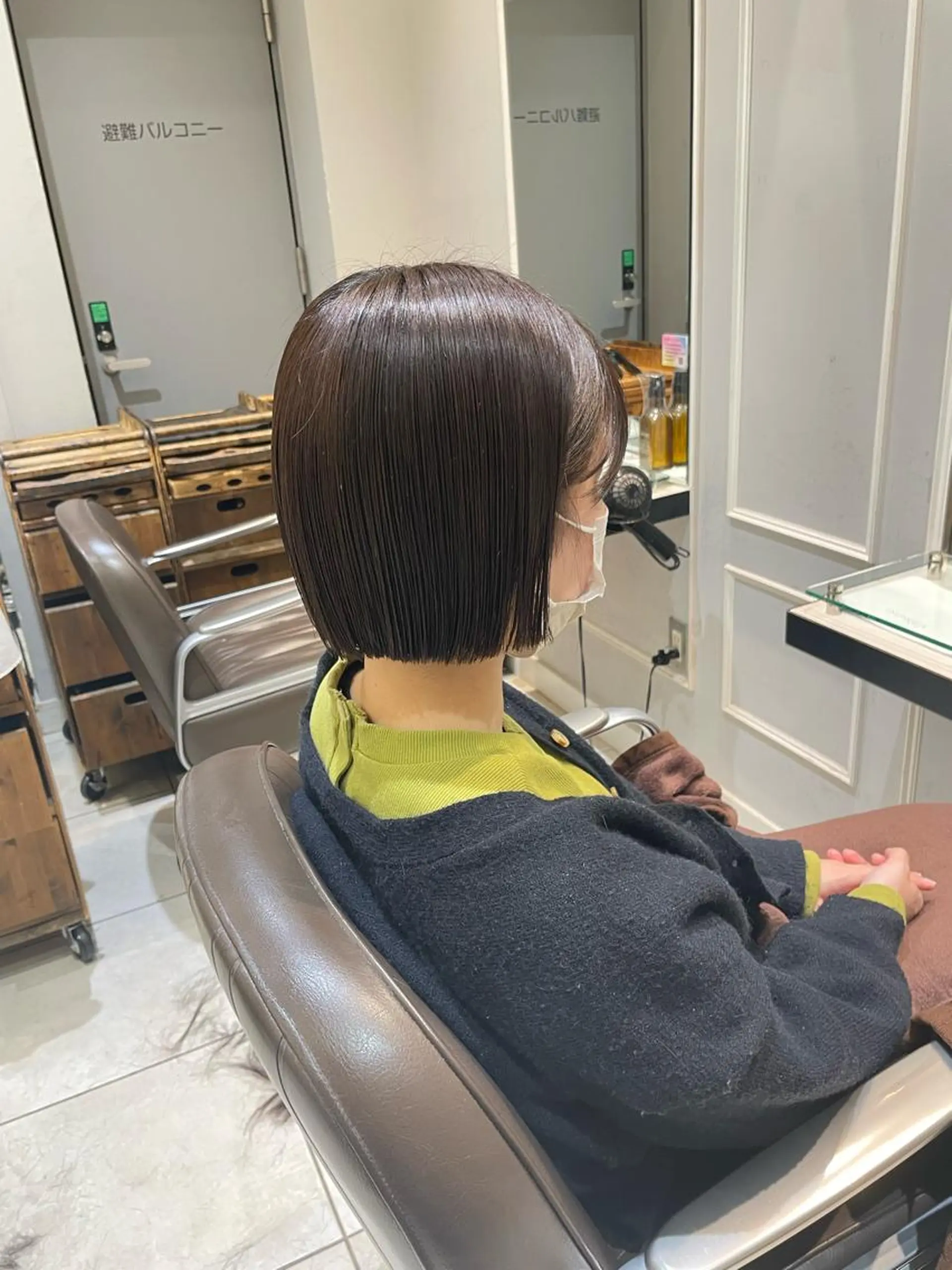 ショート 🩶赤み消しカラー 🐈‍⬛荻野美思🐾のヘアスタイル