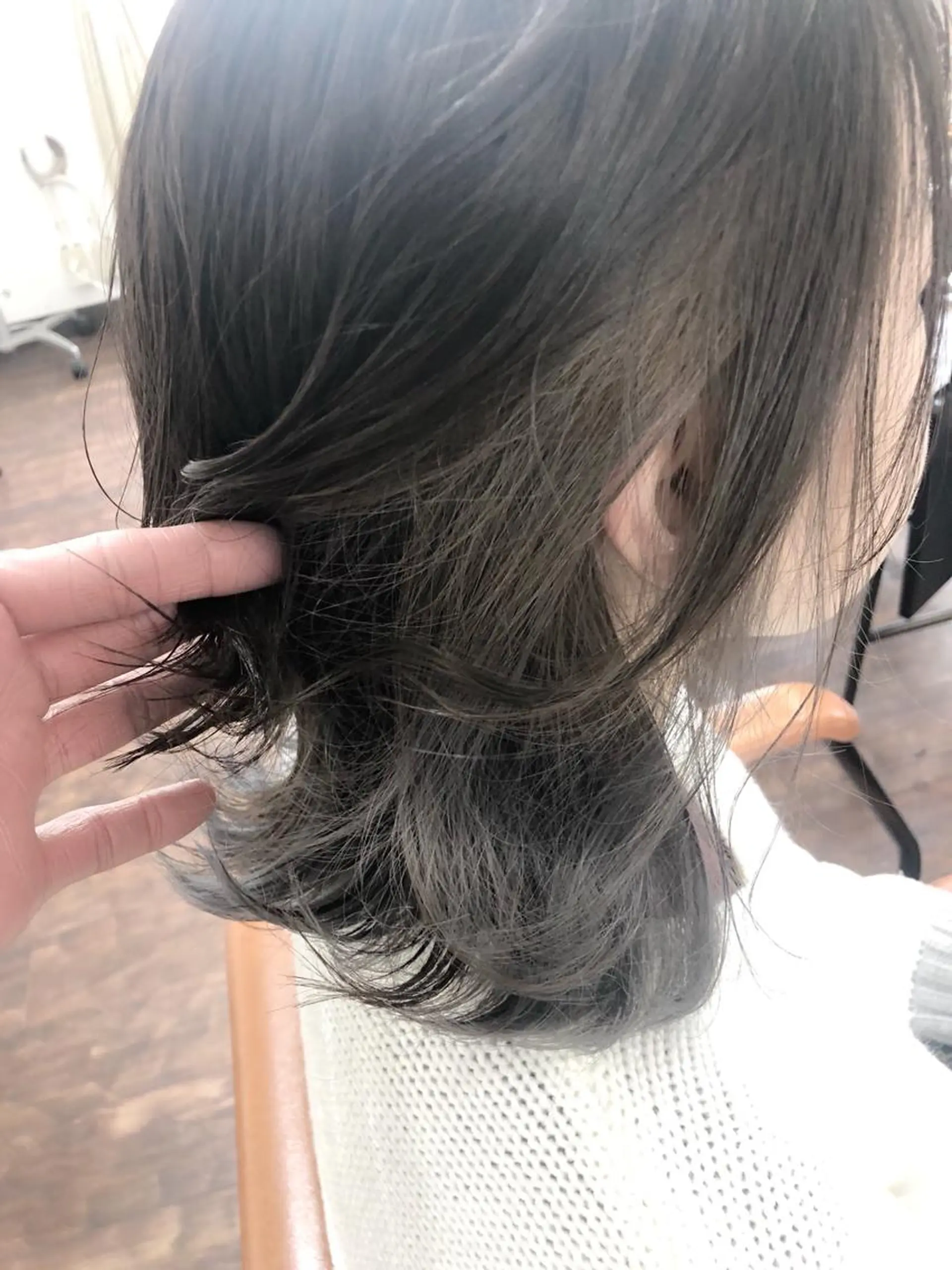 ショート カラー ブリーチ イルミナカラー ヘアカラー トリートメント ヘッドスパ グレージュ/髪質改善 Yamato.hのヘアスタイル