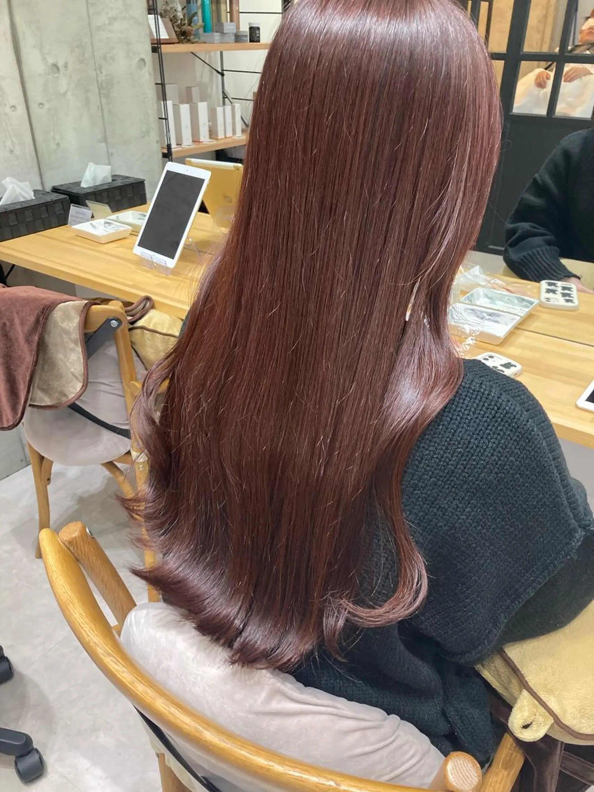 ロング ✨色持ちの良い艶 カラー✨蟹江真世のヘアスタイル