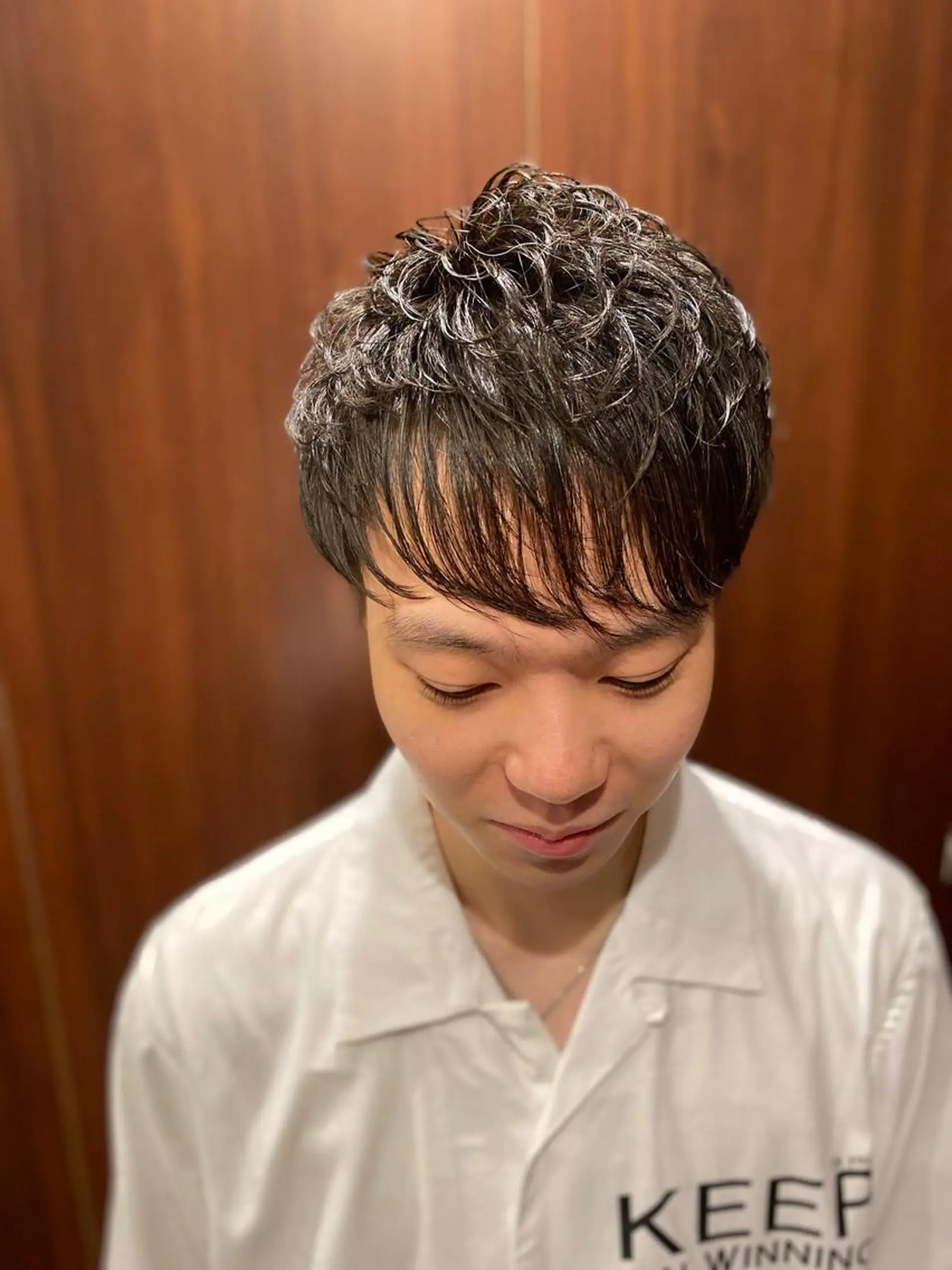 ショート パーマ メンズ 山田 哲平のヘアスタイル