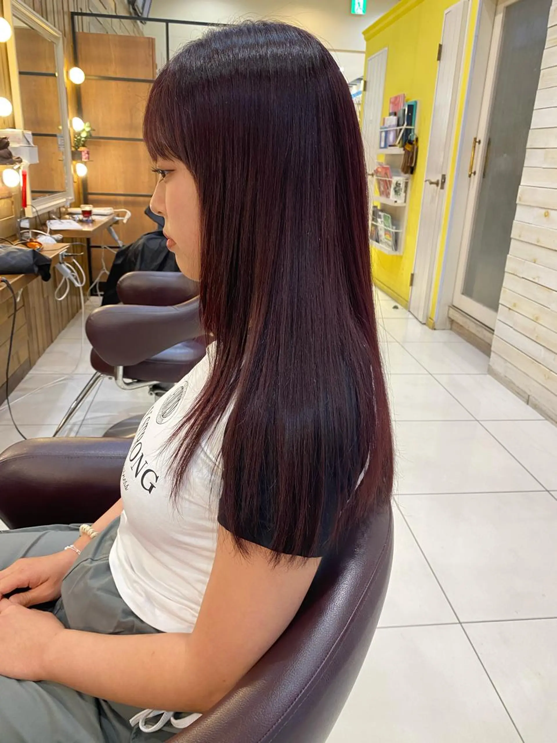 ロング カラー ボルドーカラー riho/ブリーチ/ デザインカラー/辻堂のヘアスタイル