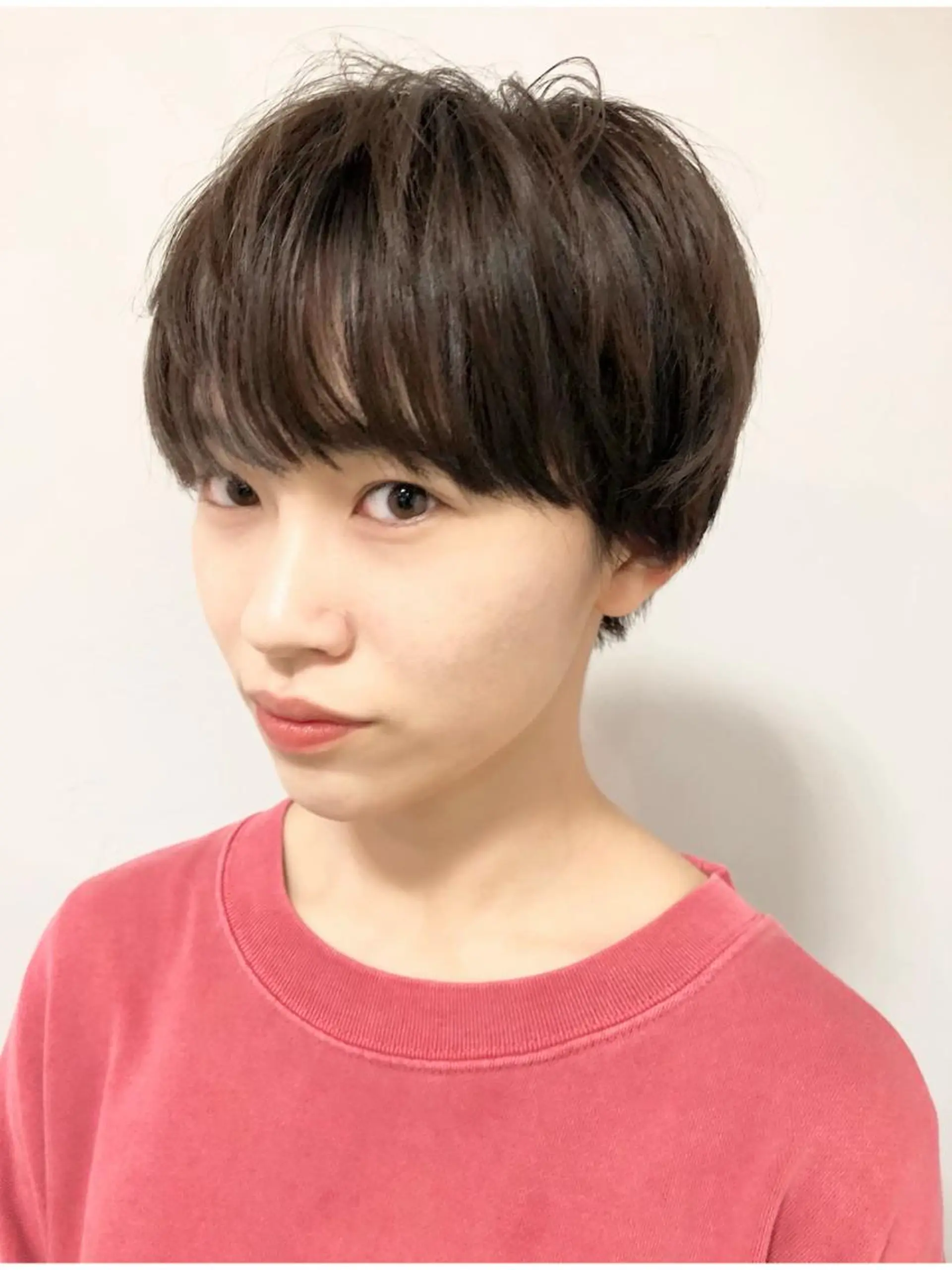 ショート カラー アッシュ アッシュブラウン ブラウンカラー ショートヘア カット ヘアカラー 千葉 郁也のヘアスタイル