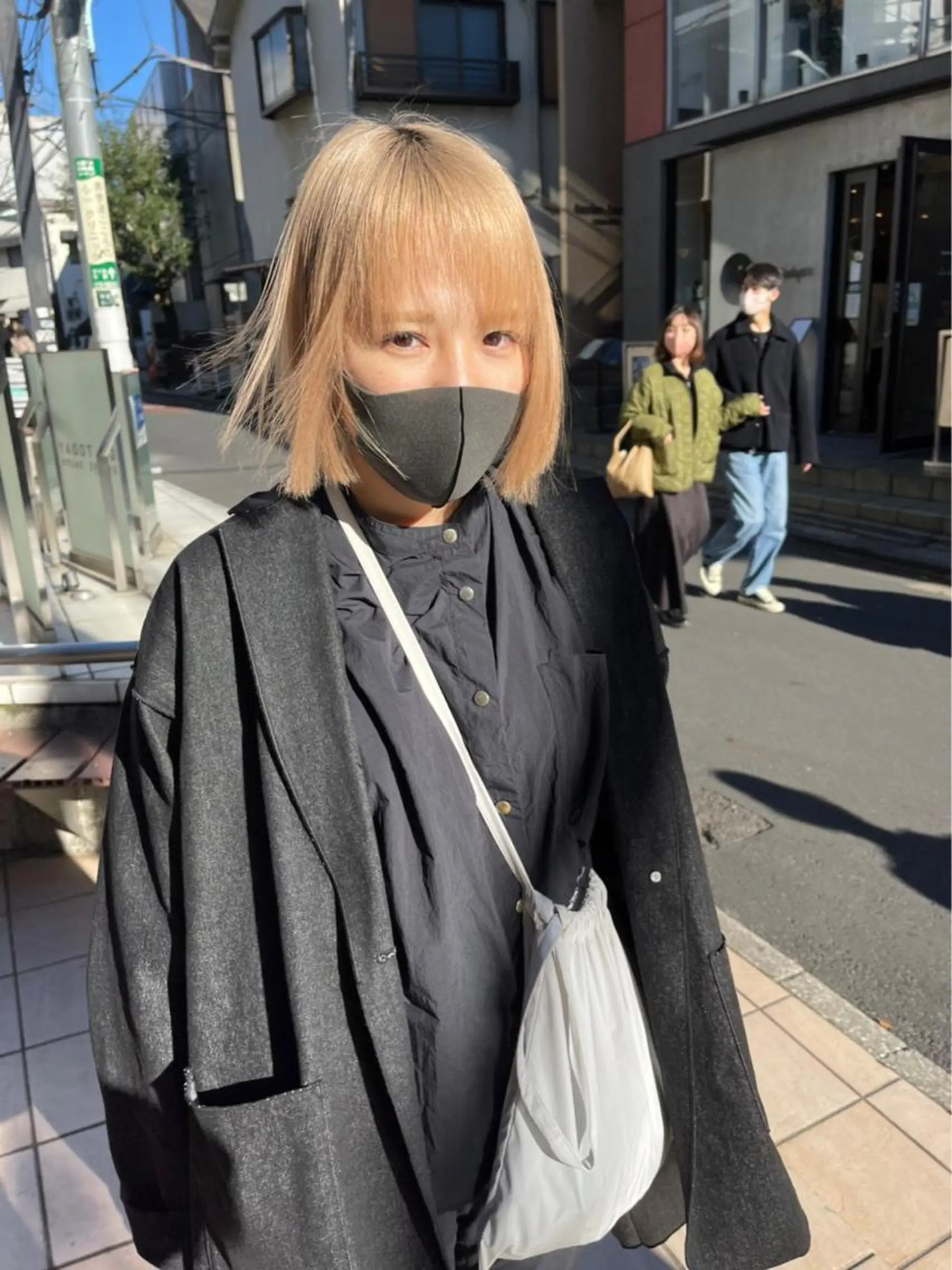 ショート カラー ブリーチ ケアブリーチ デザインカラー ダブルカラー イヤリングカラー ARCANAブリーチ レイヤーカット/原宿のヘアスタイル