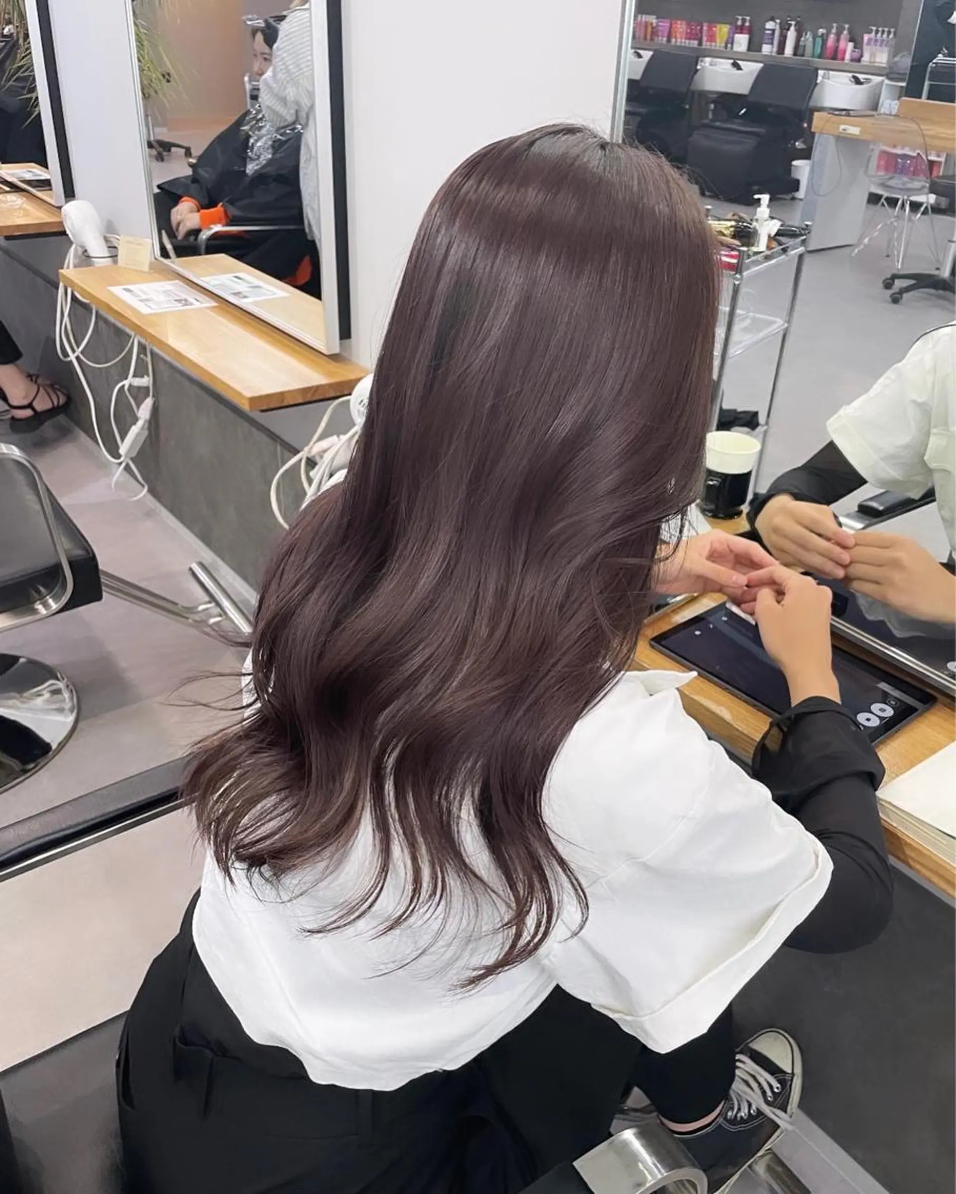 ロング カラー ヘアカラー ミルクティーベージュ ❤︎レイヤー　MIAのヘアスタイル