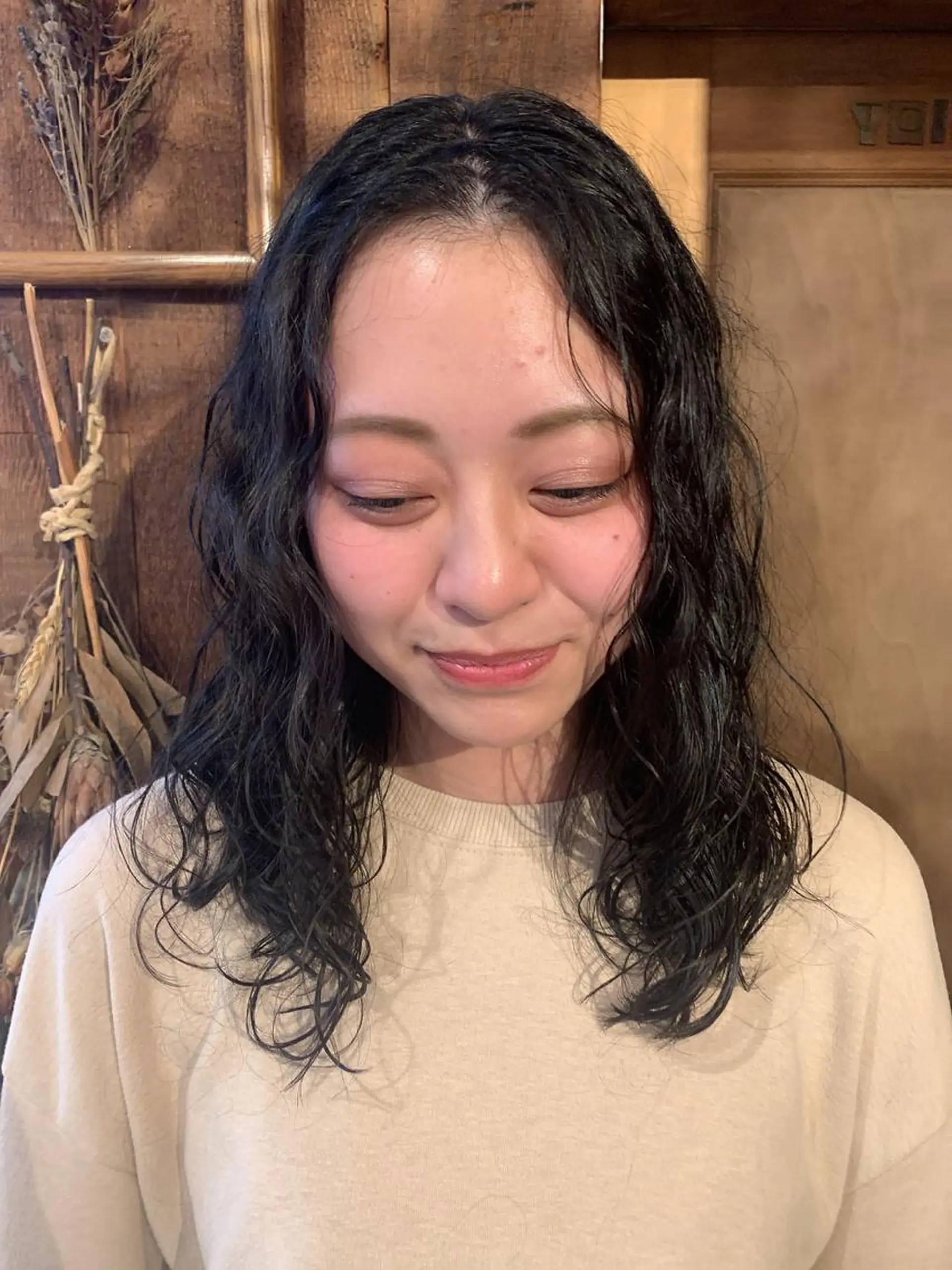 セミロング パーマ MOMOKA💫 YARD【学芸大学】のヘアスタイル