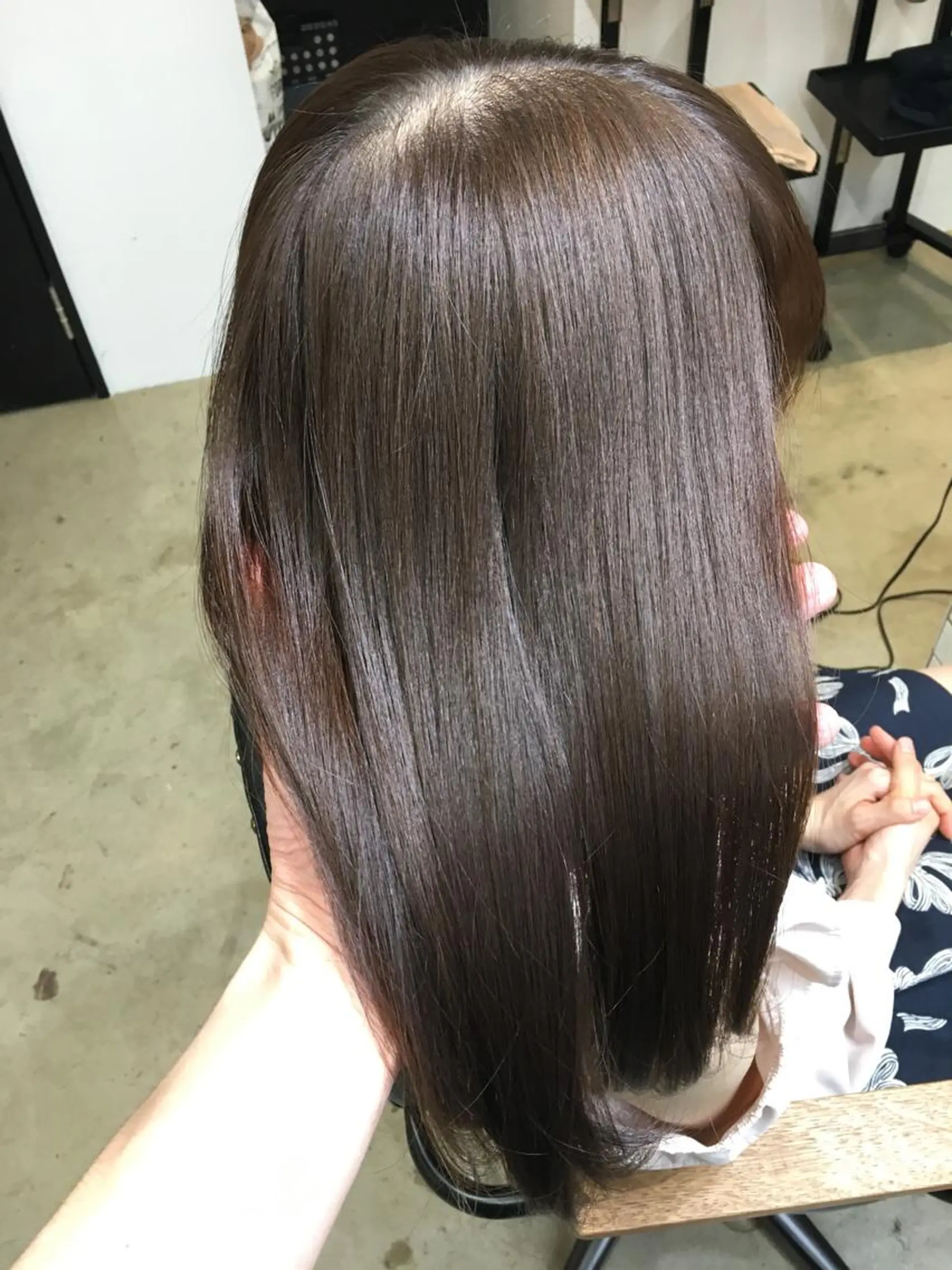 セミロング カラー ベージュカラー メンズ眉毛ITSUK Iメンズ専門　新宿の眉毛・アイブロウイメージ