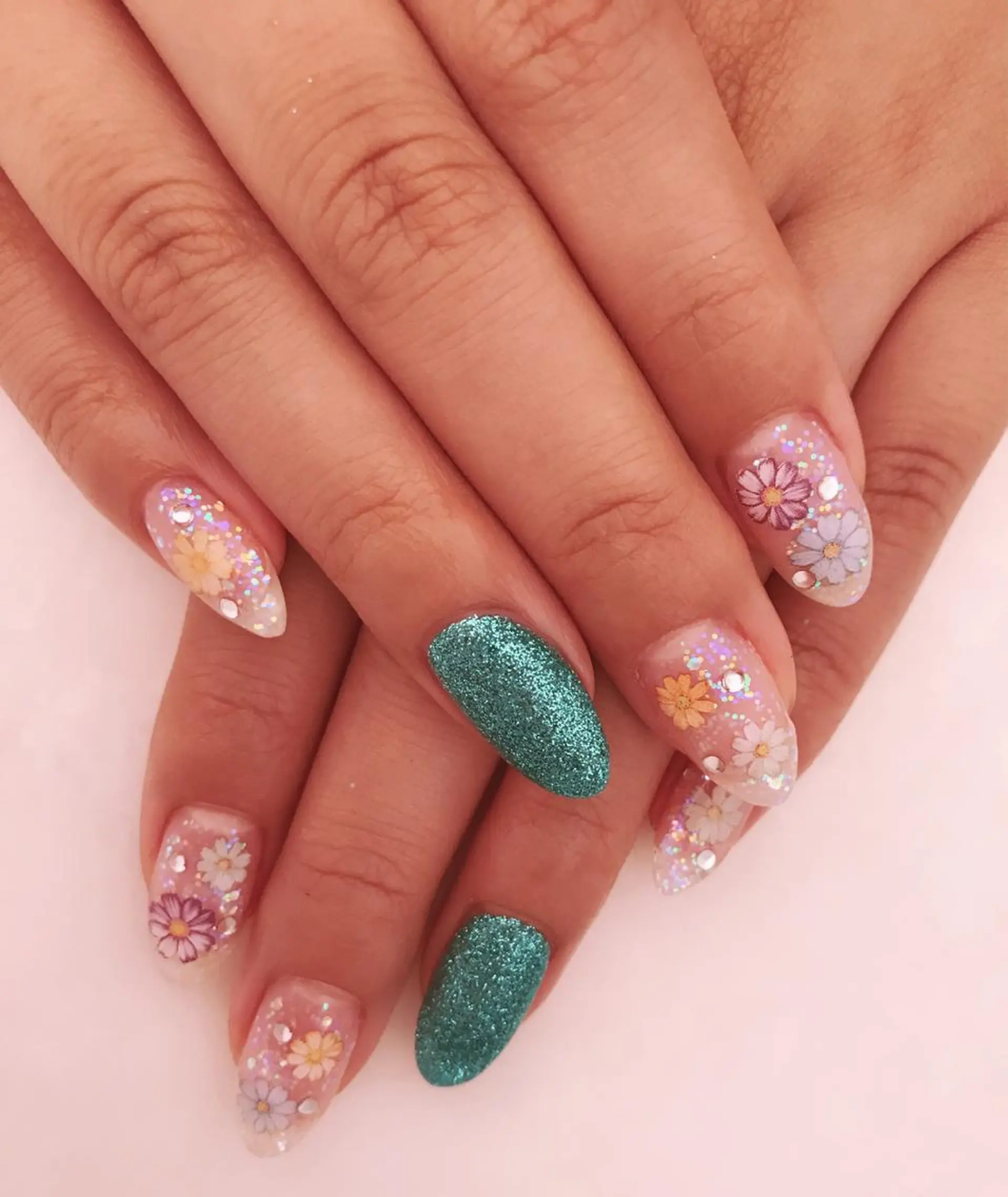 ネイル ラメ(グリッター) a yakaのネイルデザイン