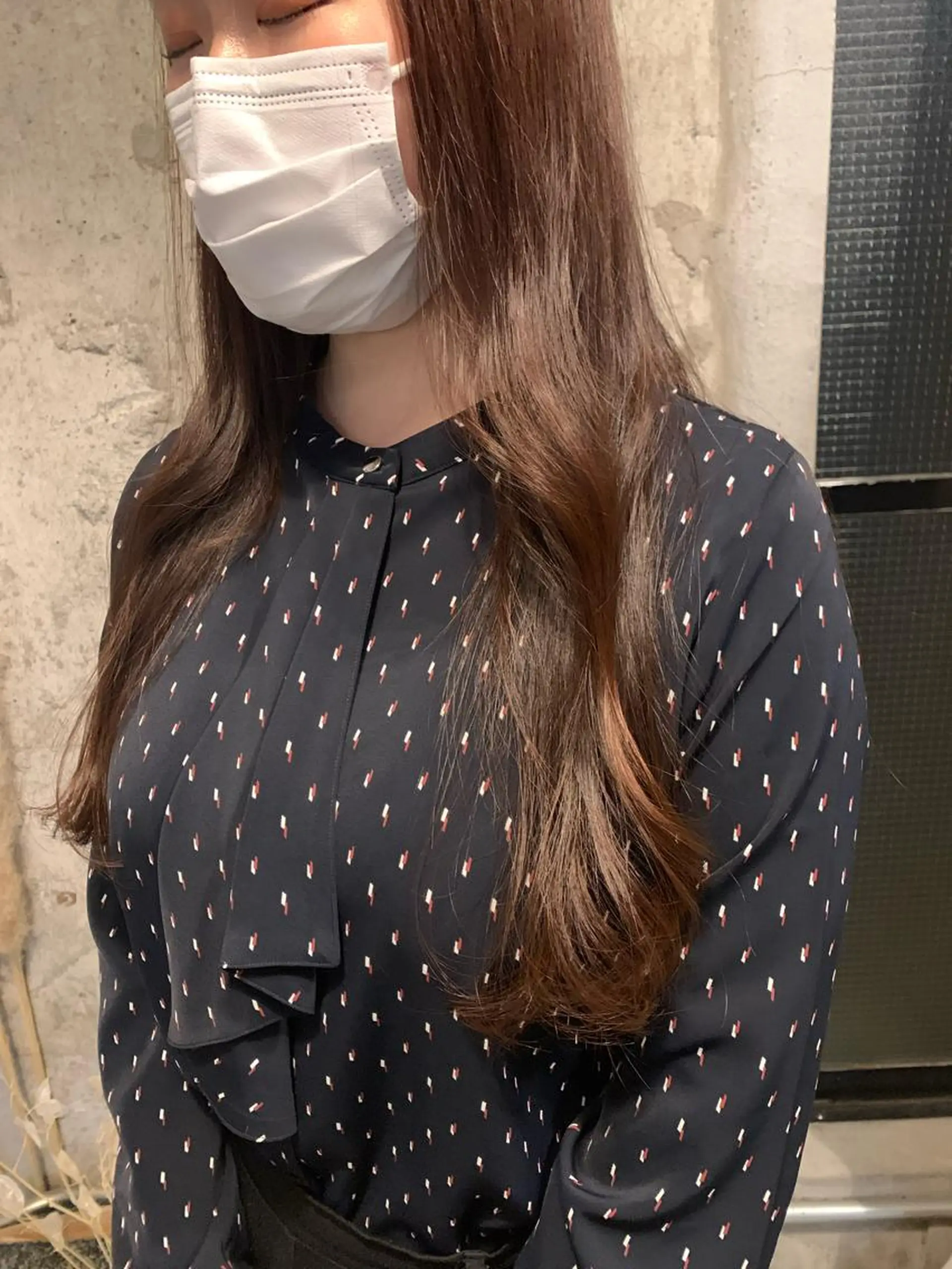 ロング Asti blanche所属・ブリーチなしWカラー /地毛風/小林凪沙のヘアスタイル