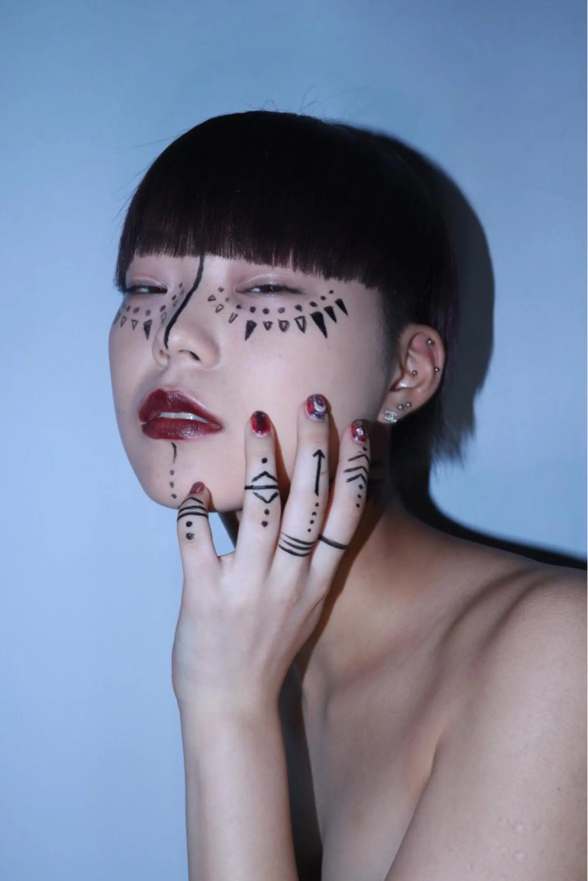 ショート アトム/ウルフ パーマ/レイヤーのヘアスタイル