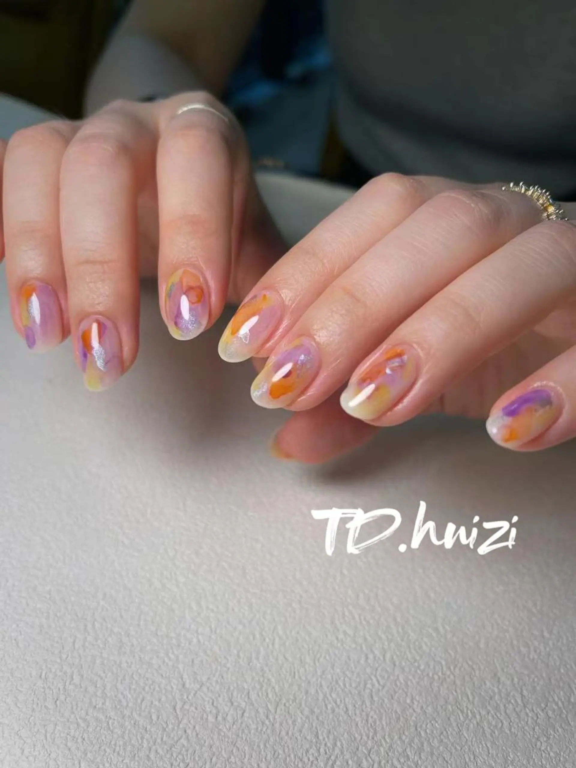 セミロング めぐみのネイルサロン 惠のネイルデザイン