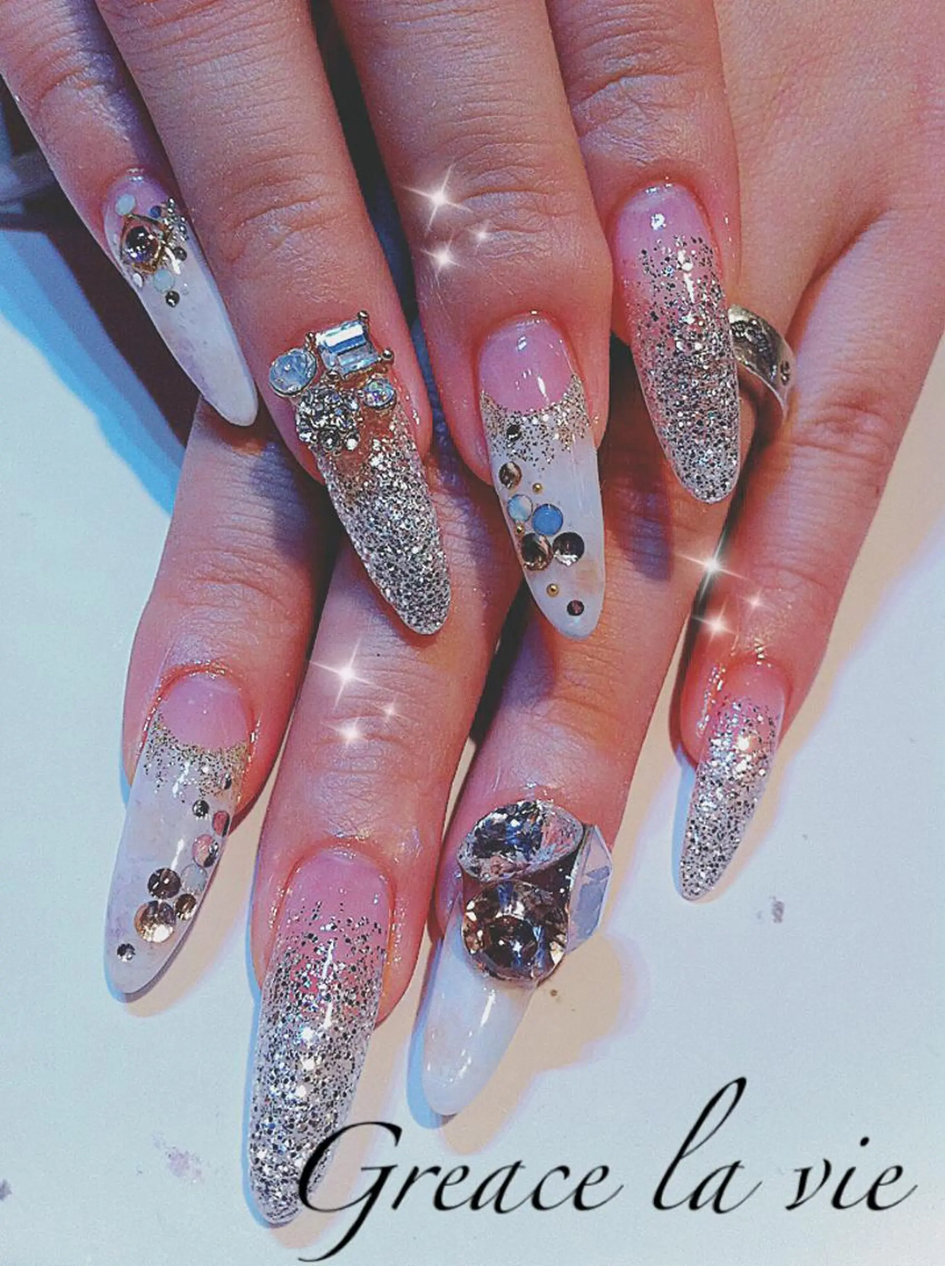 ネイル ロングネイル スーパーロングネイル Greace la vie所属・Greace  la vieのネイルデザイン