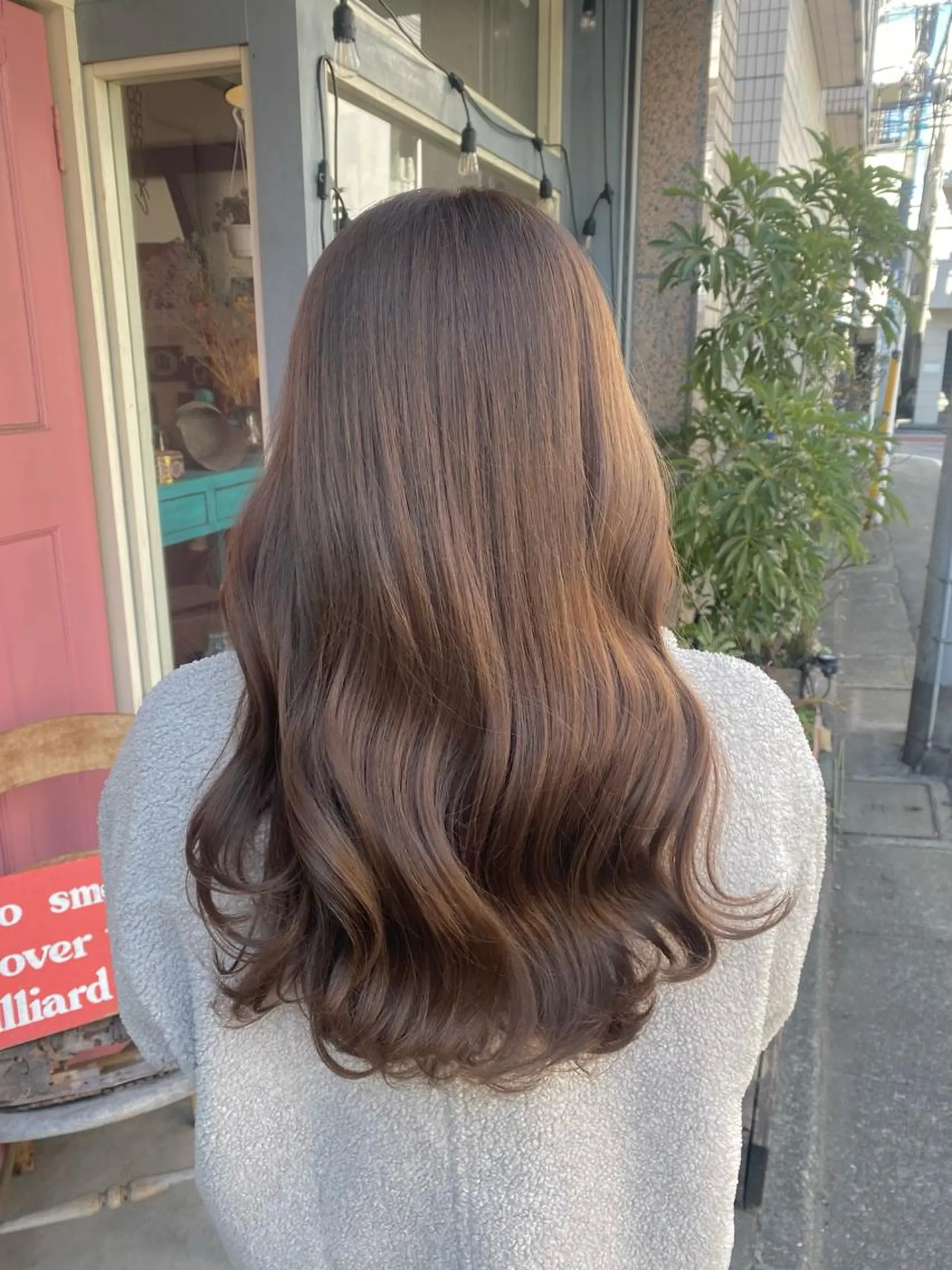 セミロング カラー ヤスザトアヤノ ／レイヤー／オリーブのヘアスタイル