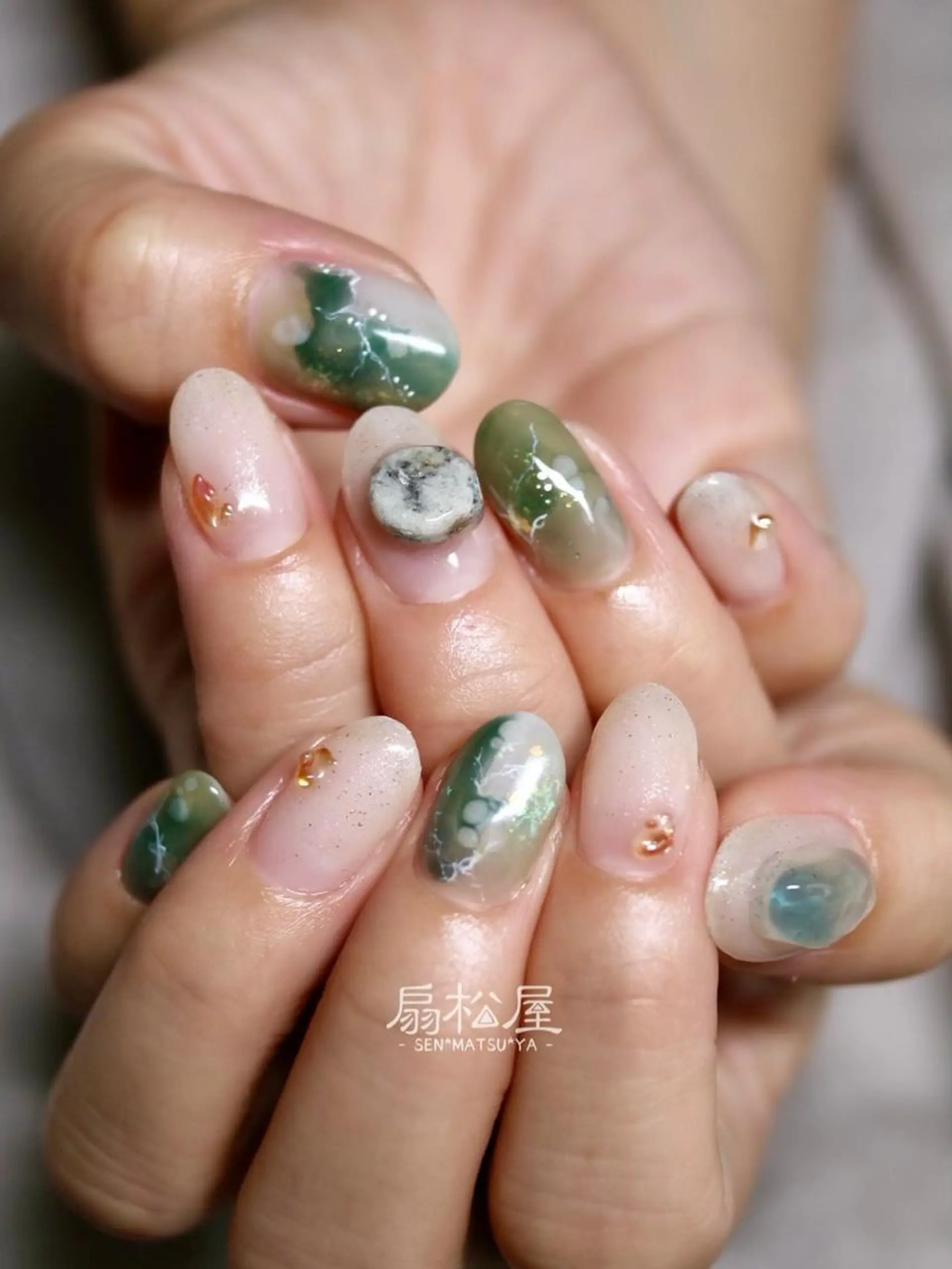 ネイル 扇松屋 marie.nのネイルデザイン