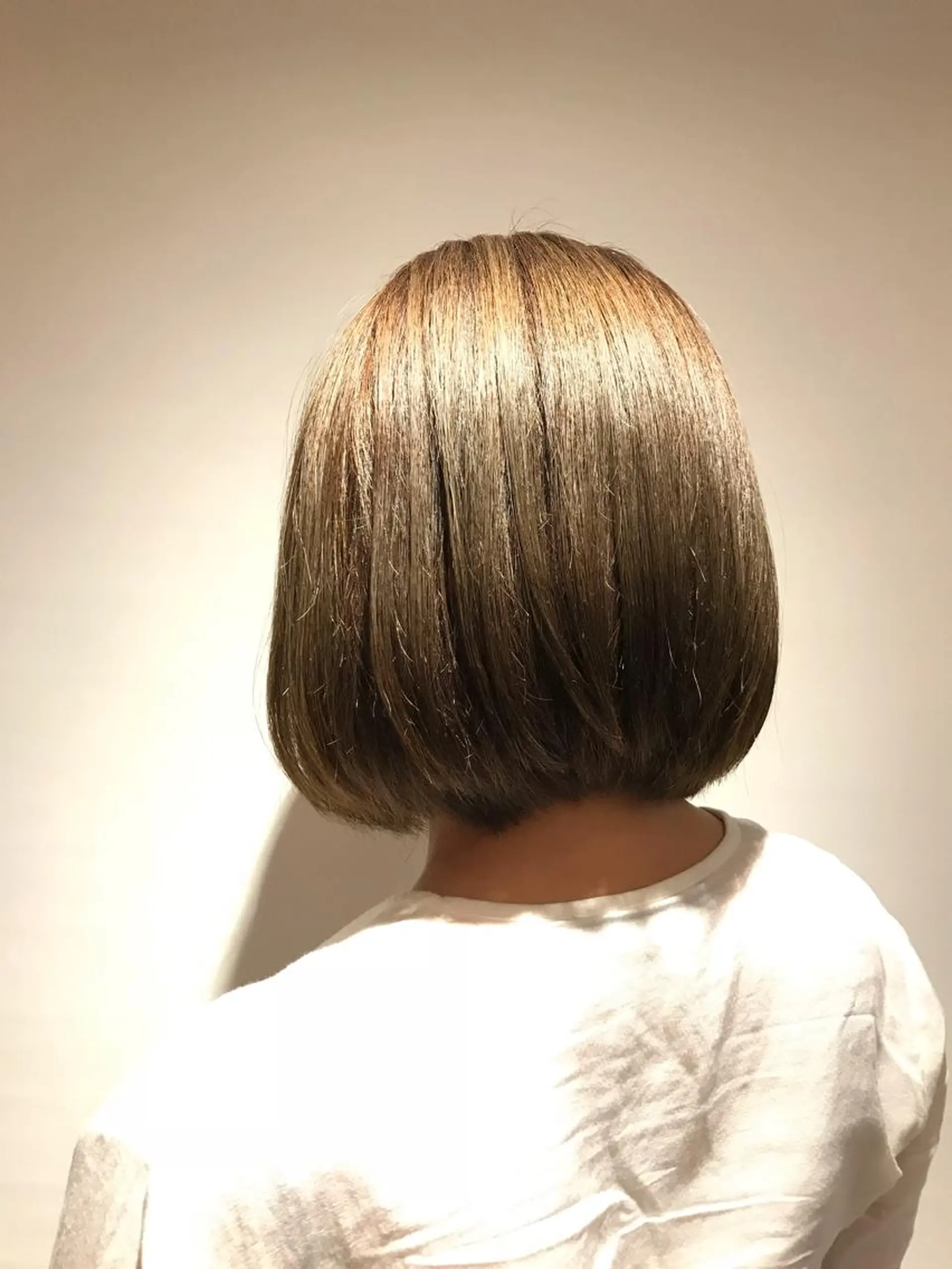 ミディアム カラー BIANCO北堀江 AKANEのヘアスタイル