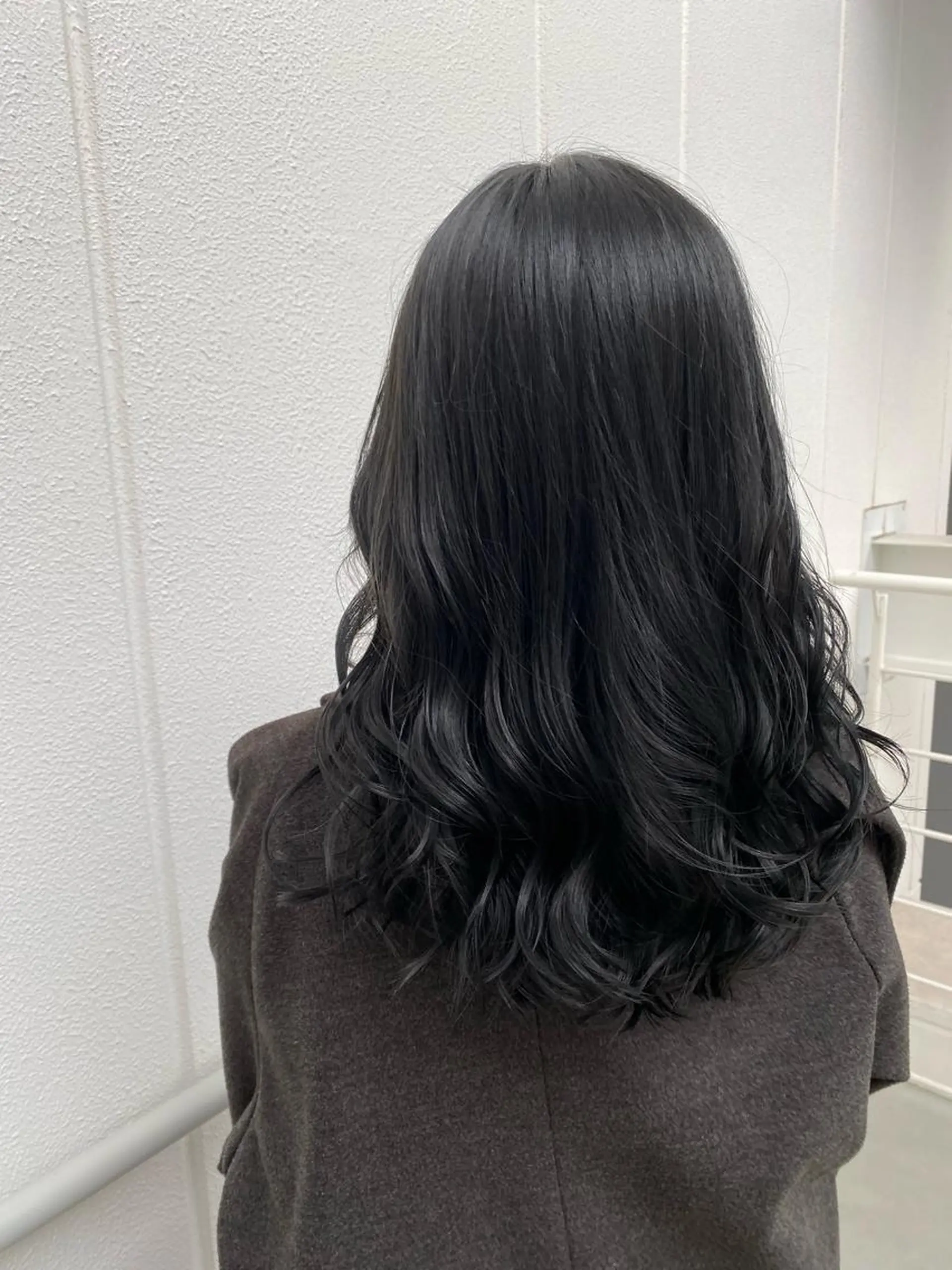 セミロング カラー セミロングパーマ バレイヤージュ ブリーチ ケアブリーチ デザインカラー カット トリートメント 癒しの半個室サロン 🌿ROW町田のヘアスタイル