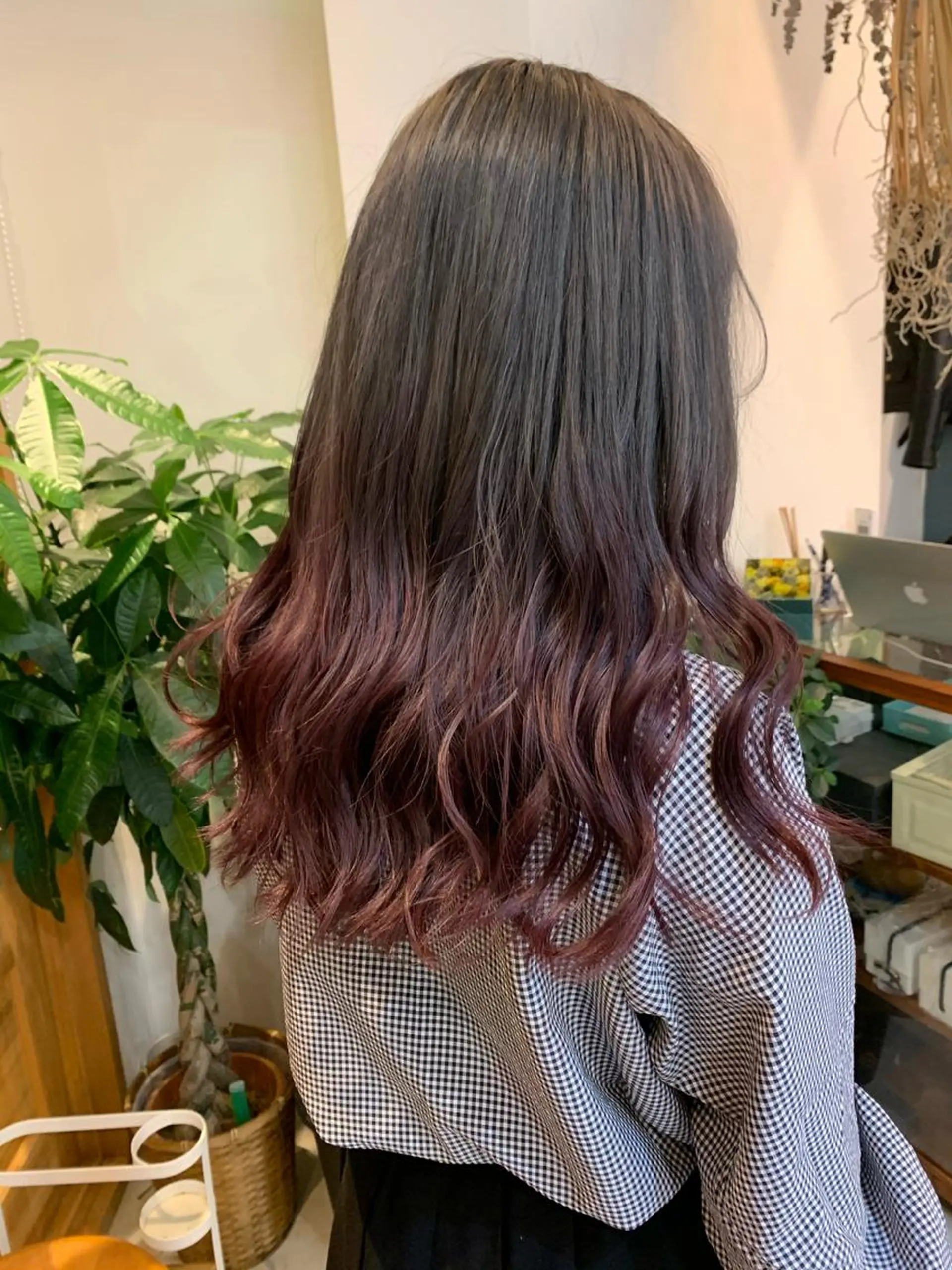 セミロング カラー グラデーションカラー グレージュ ラベンダーカラー ラベンダーピンク ピンクカラー 中目黒🌼 🌼ハナのヘアスタイル