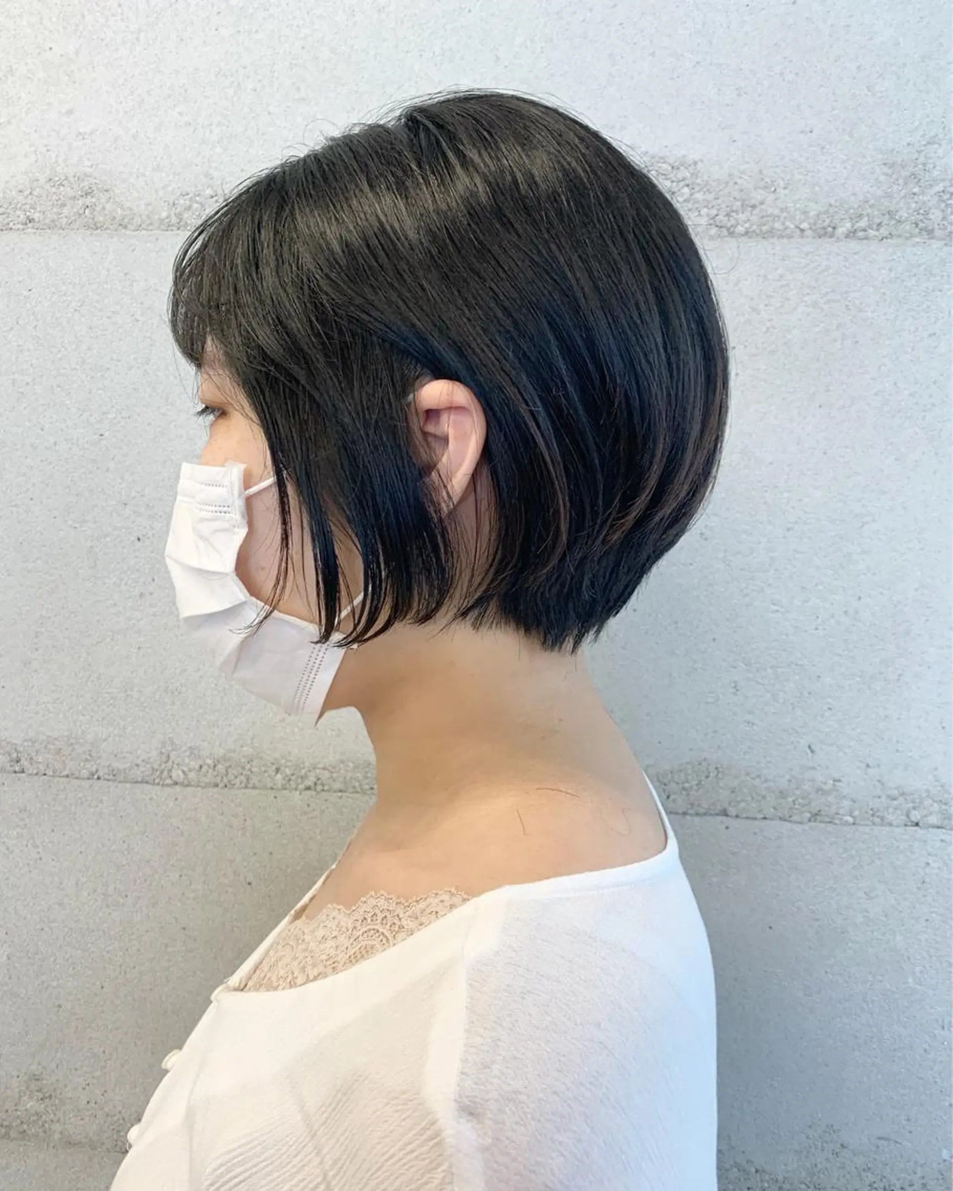 ショート カラー 透明感/オリーブ/ グレージュ/YUKAのヘアスタイル