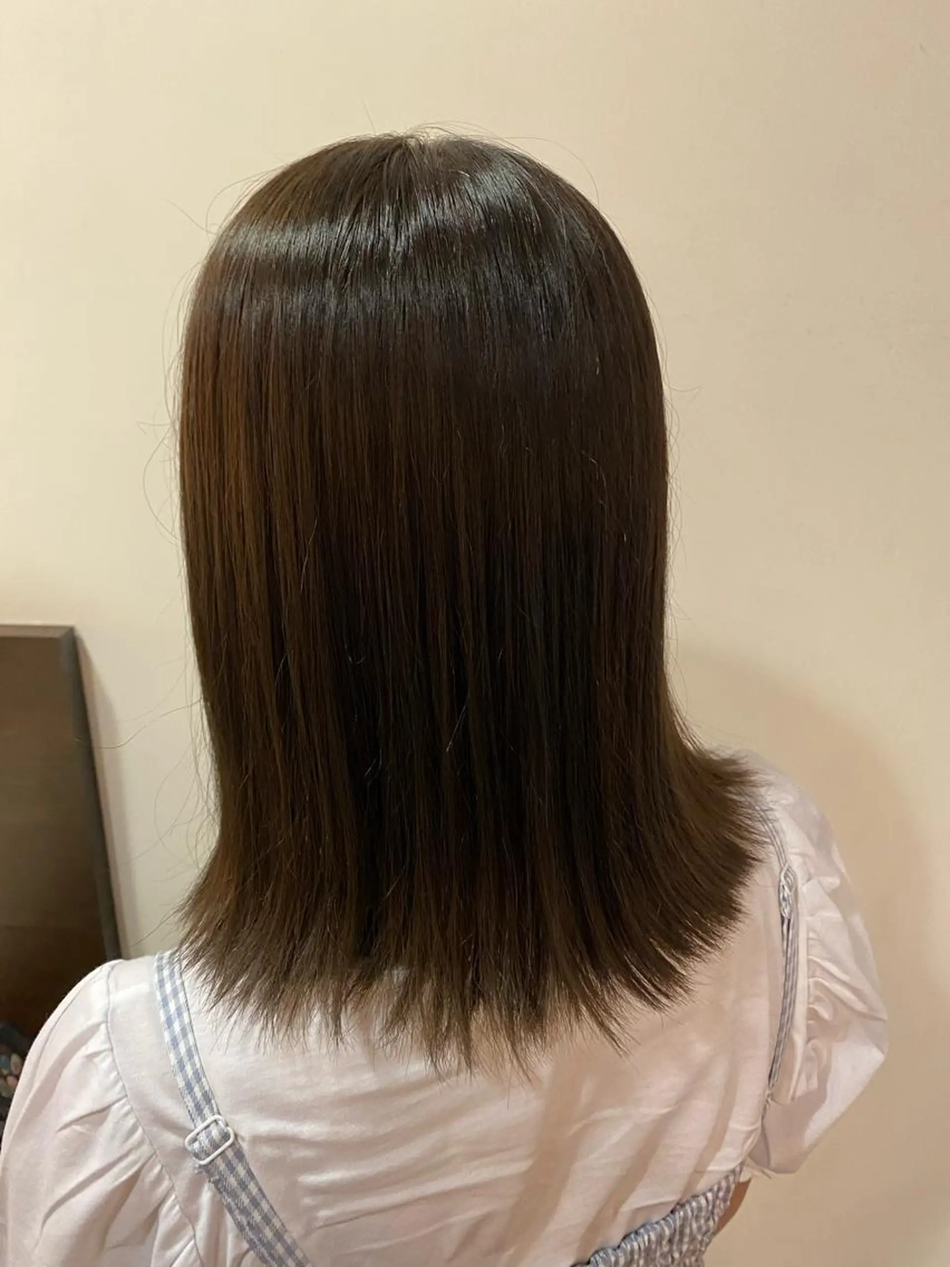 ミディアム 水谷 菜央のヘアスタイル