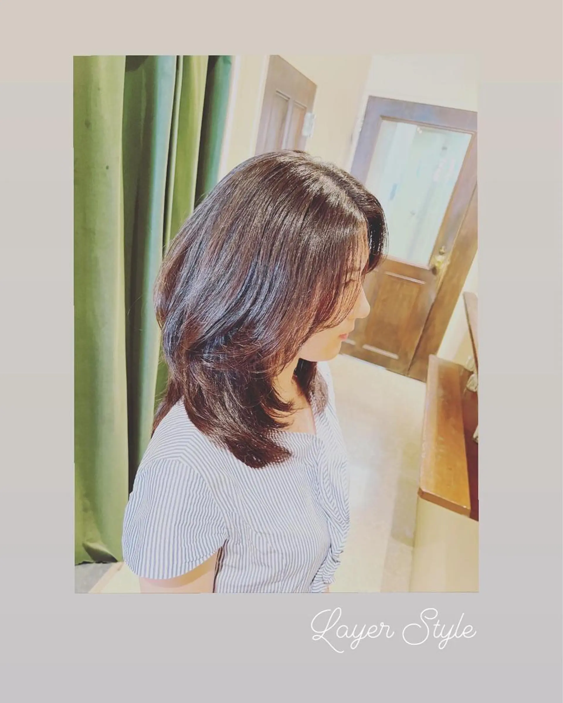 ミディアム くせ毛 ハイライト/インナー /ブリーチ/レイヤーのヘアスタイル