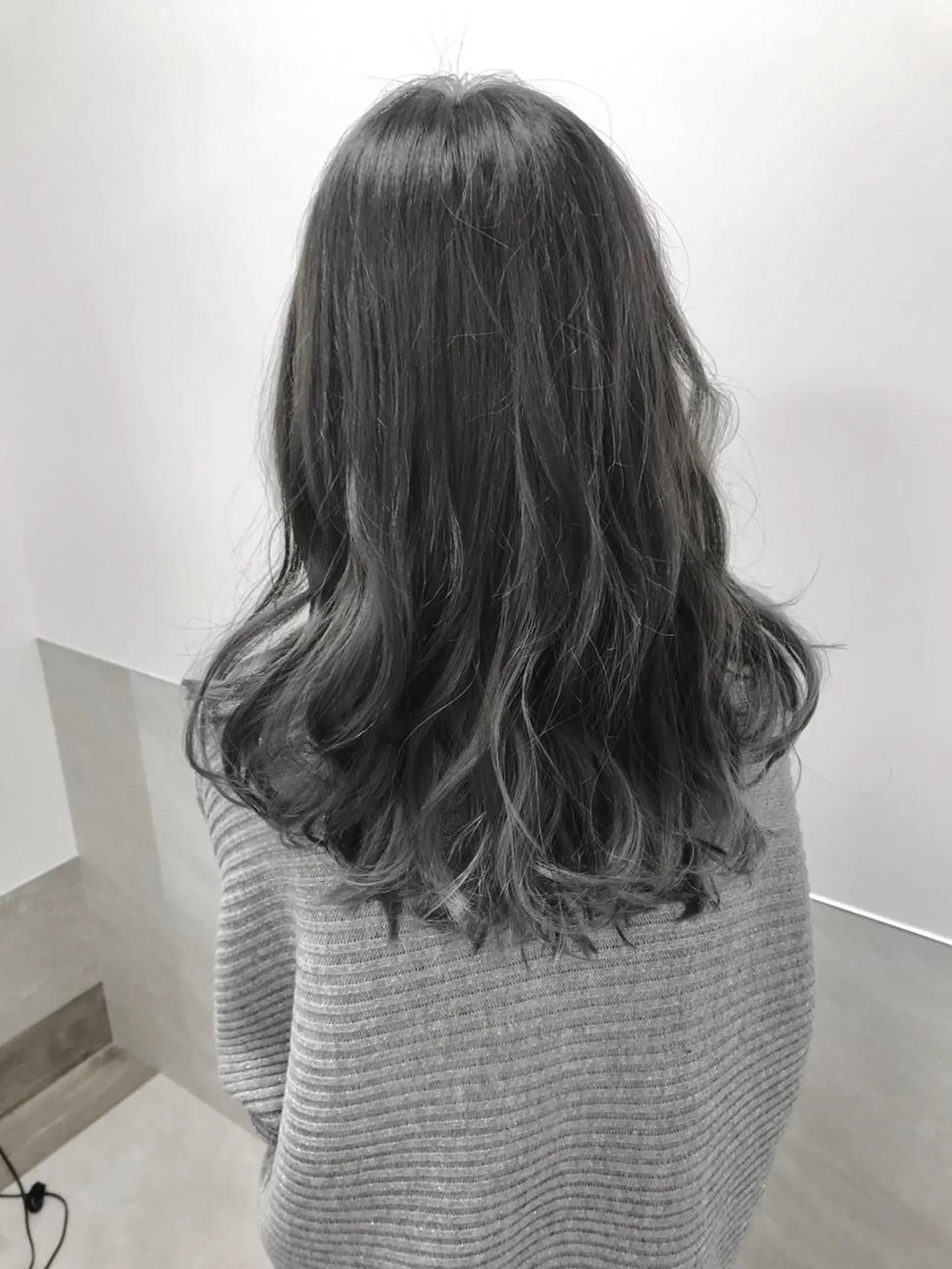 セミロング ere hair salonのヘアスタイル