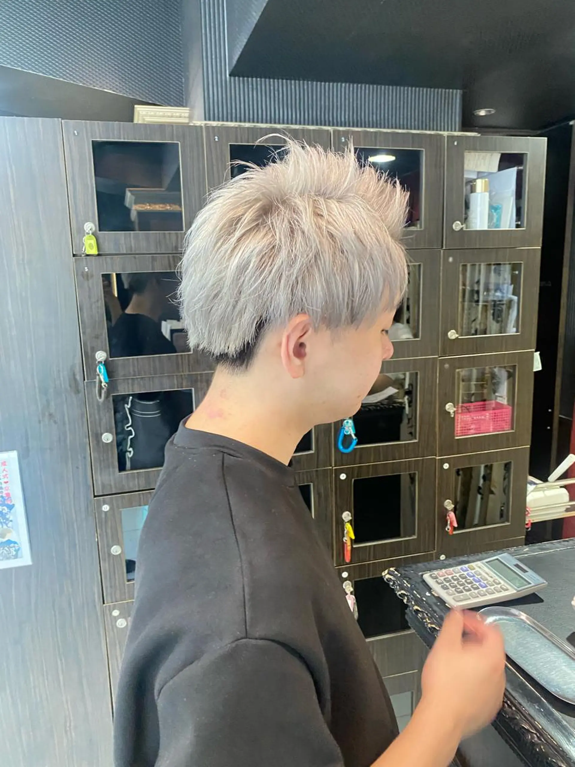 カラー メンズ メンズブリーチ ブリーチ シルバー ホワイト/店長/カラ ー講師/錦糸町/岩崎のヘアスタイル