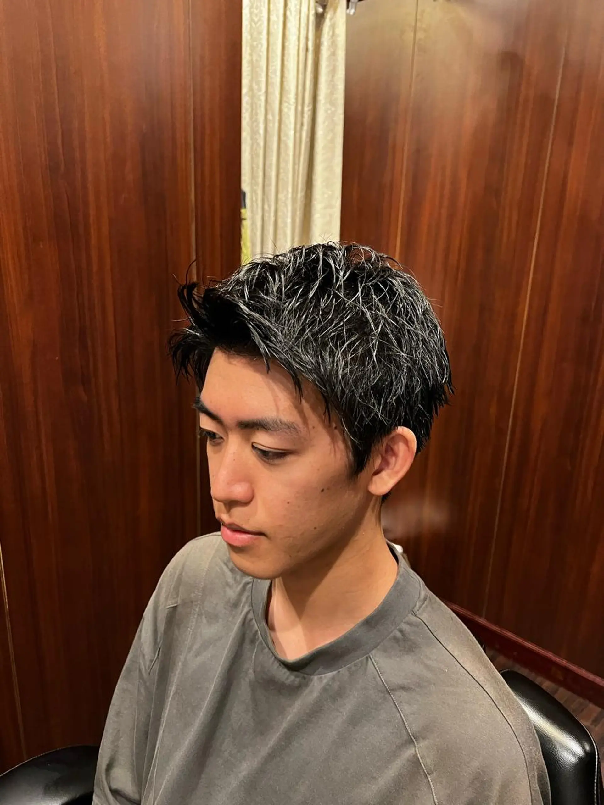 ショート 杉原 慶祐のヘアスタイル