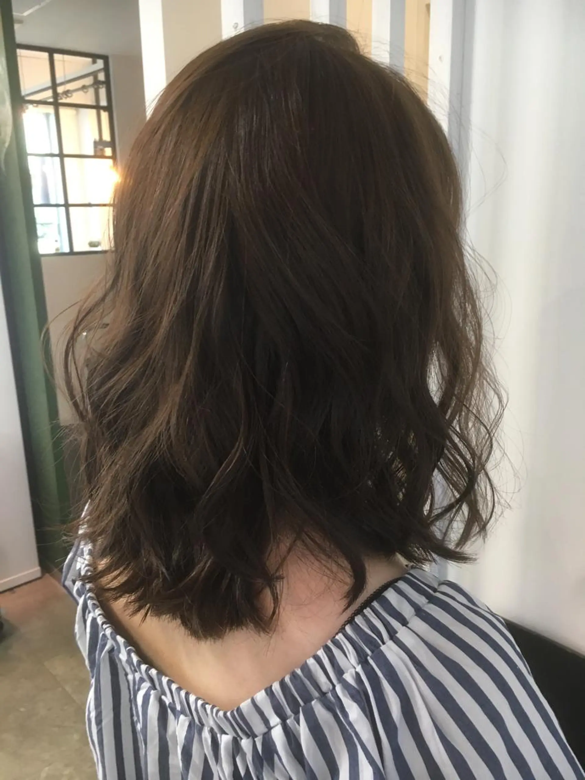 ミディアム カラー 透明感カラー グレージュ イルミナカラー トリートメント 榎園 由美のヘアスタイル