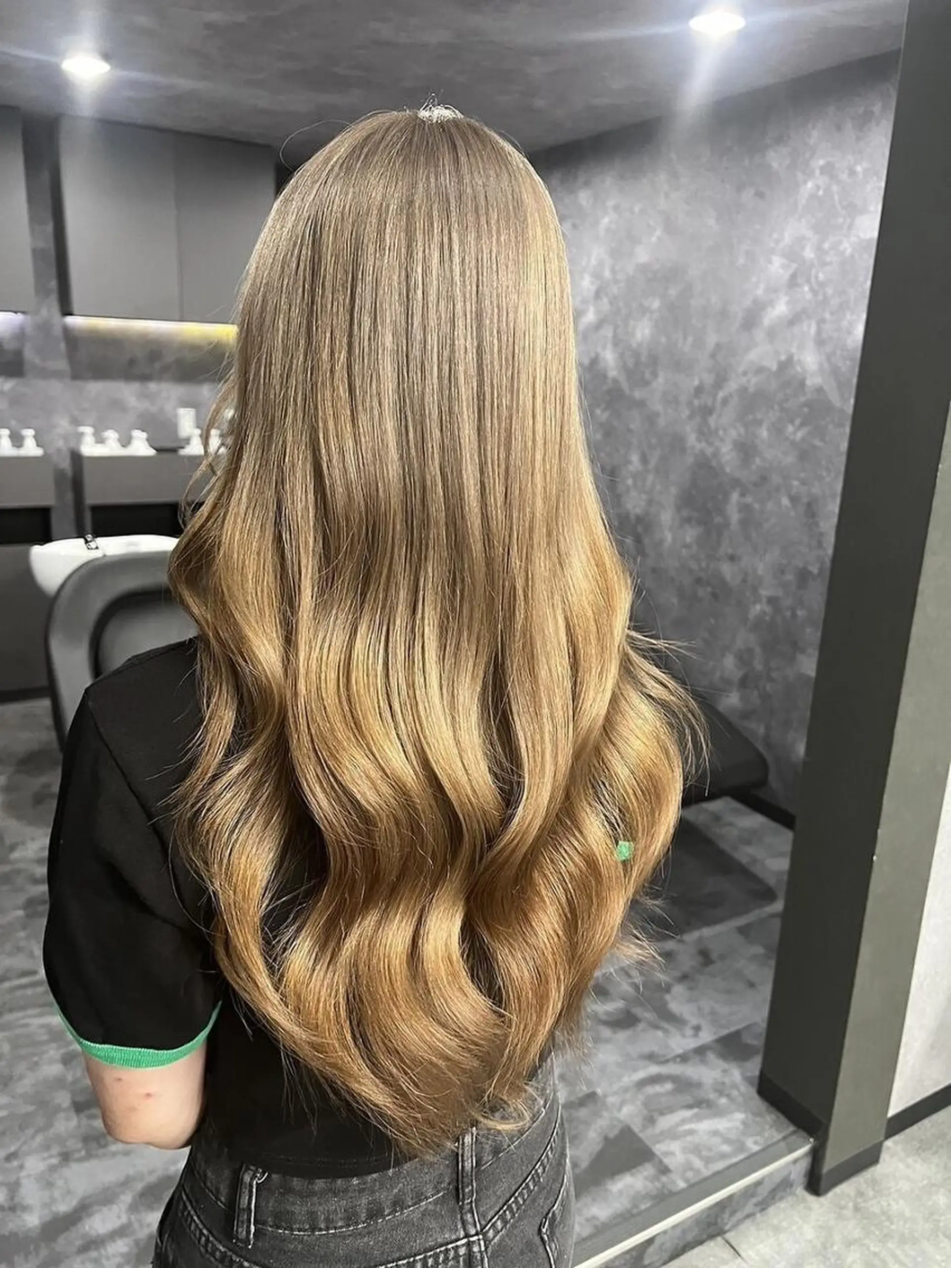 セミロング カラー TIGRE for hairのヘアスタイル