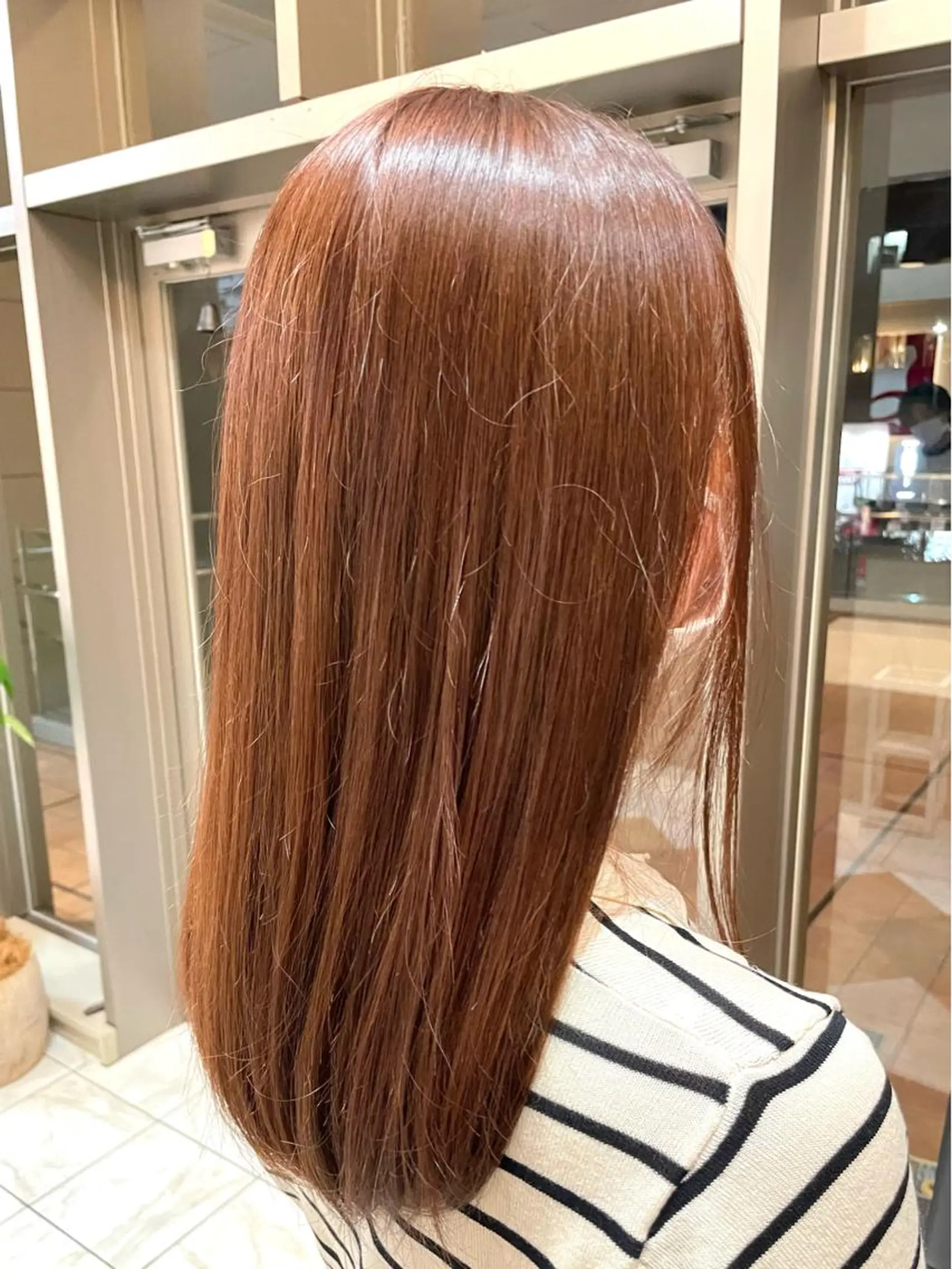 ロング ヘアカラー 新籾 尚哉のヘアスタイル