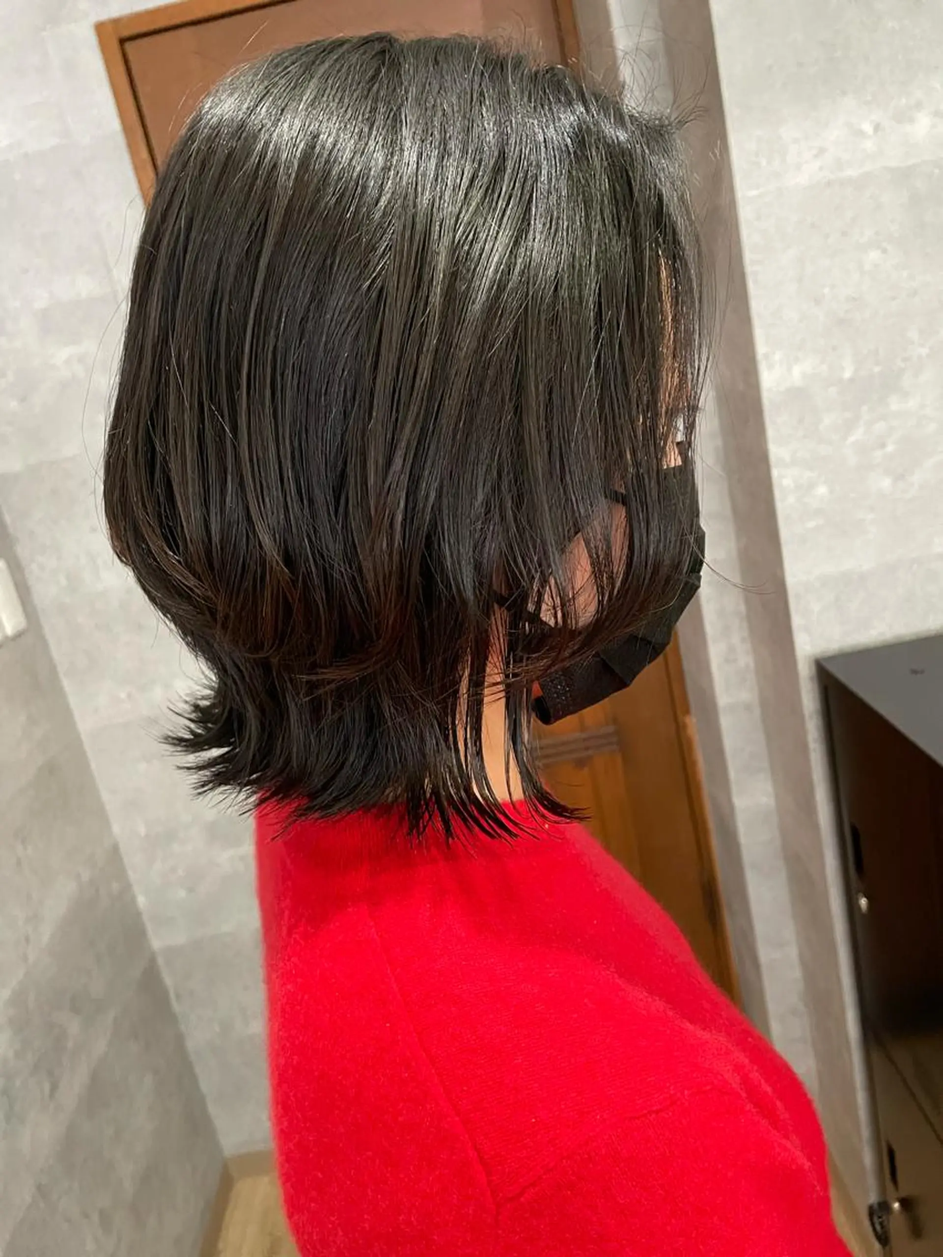 ミディアム レイヤーカット 外ハネヘア 月200名以上担当 六甲徒歩30秒のヘアスタイル