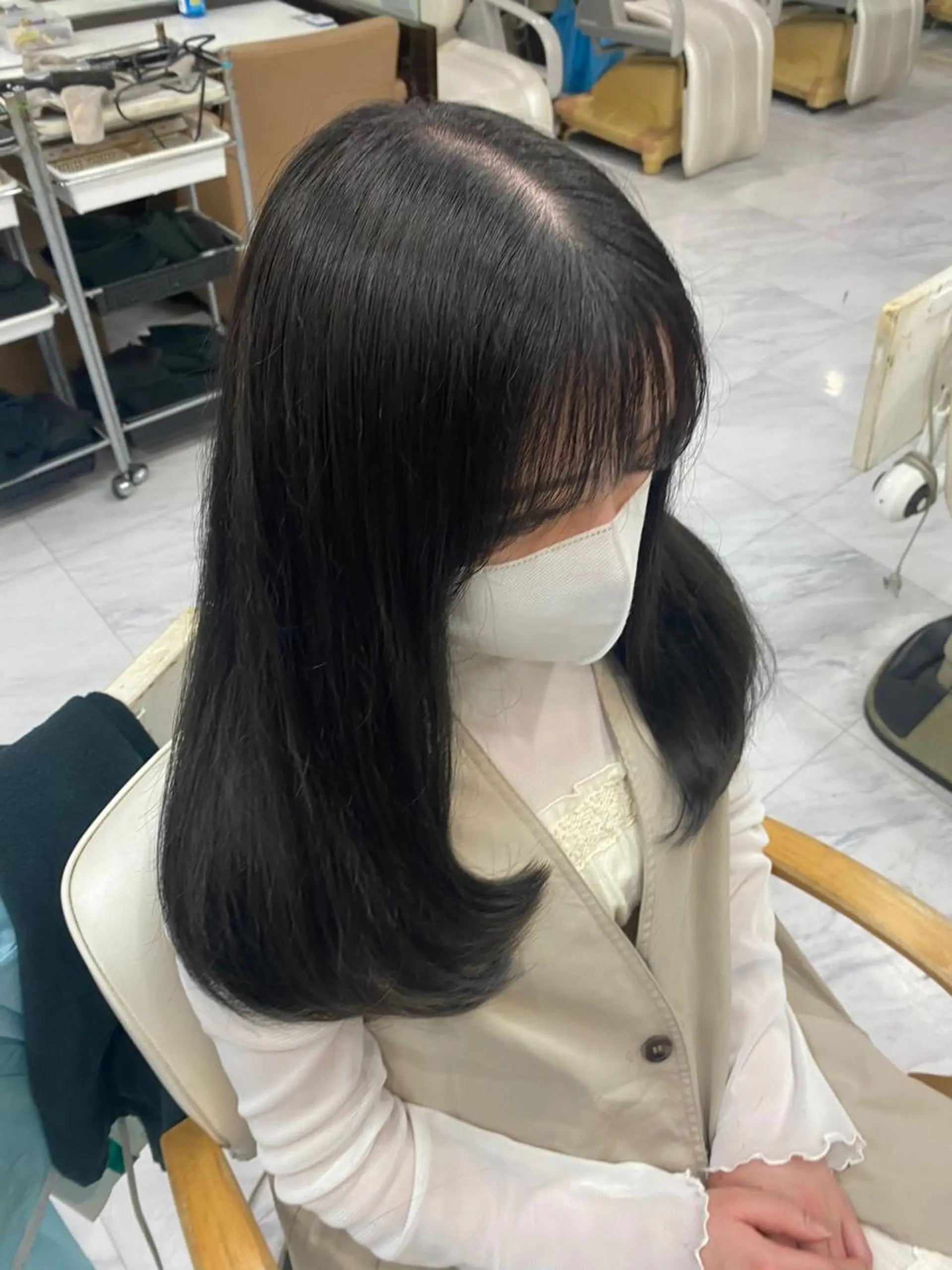 ロング レイヤーカット シャギー 目黒 碧人のヘアスタイル