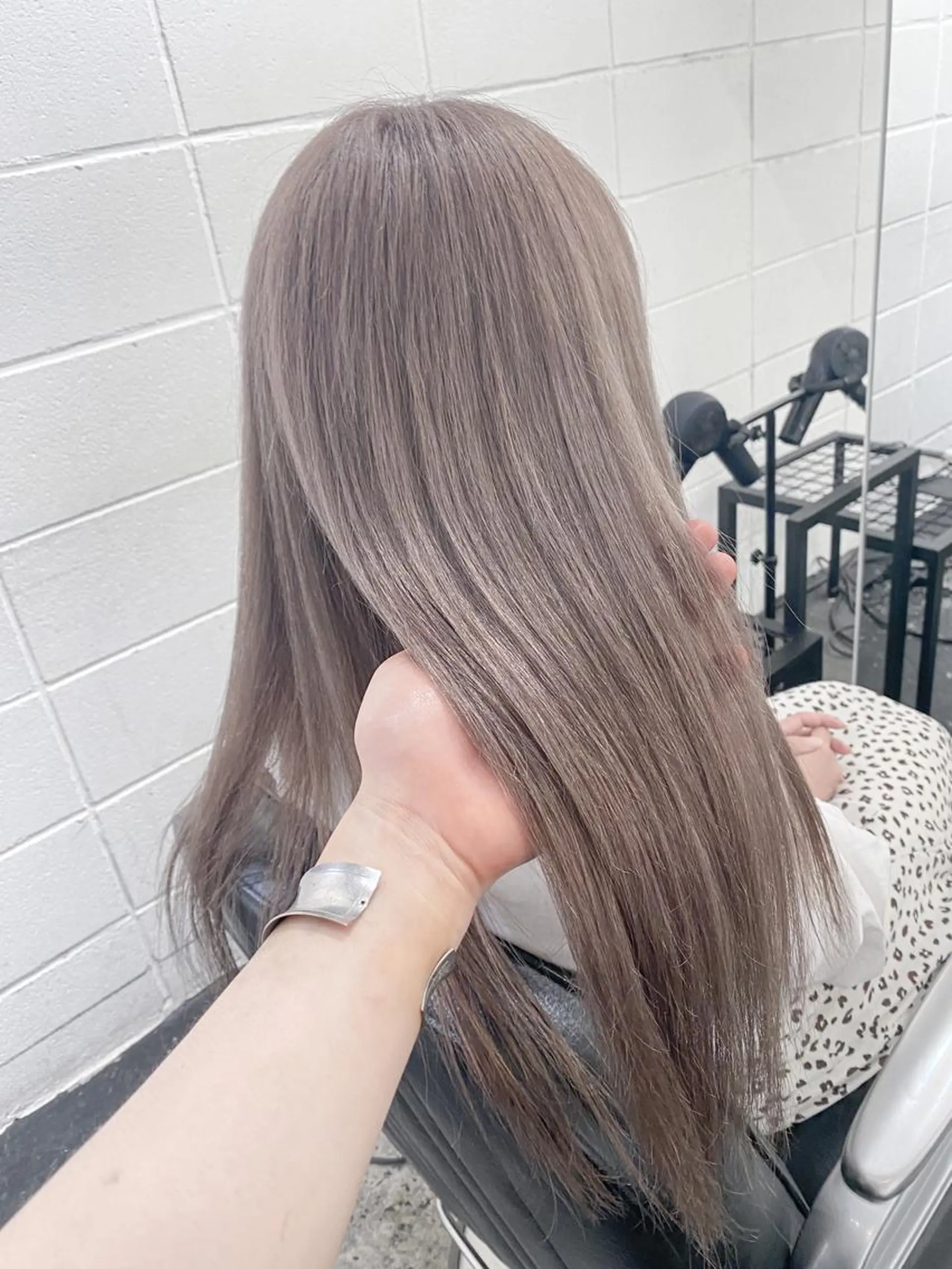 ロング カラー パーマ ヘアアレンジ メンズ カット ヘアカラー トリートメント nico TOKYO 渋谷所属・ブリーチ　ハイトーン 特化🌈フジタハルキのヘアスタイル