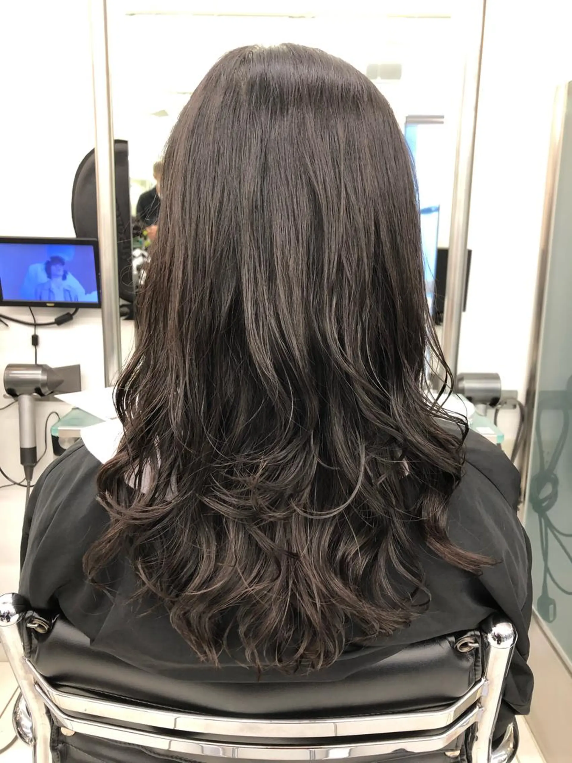 ロング 木志 望美のヘアスタイル