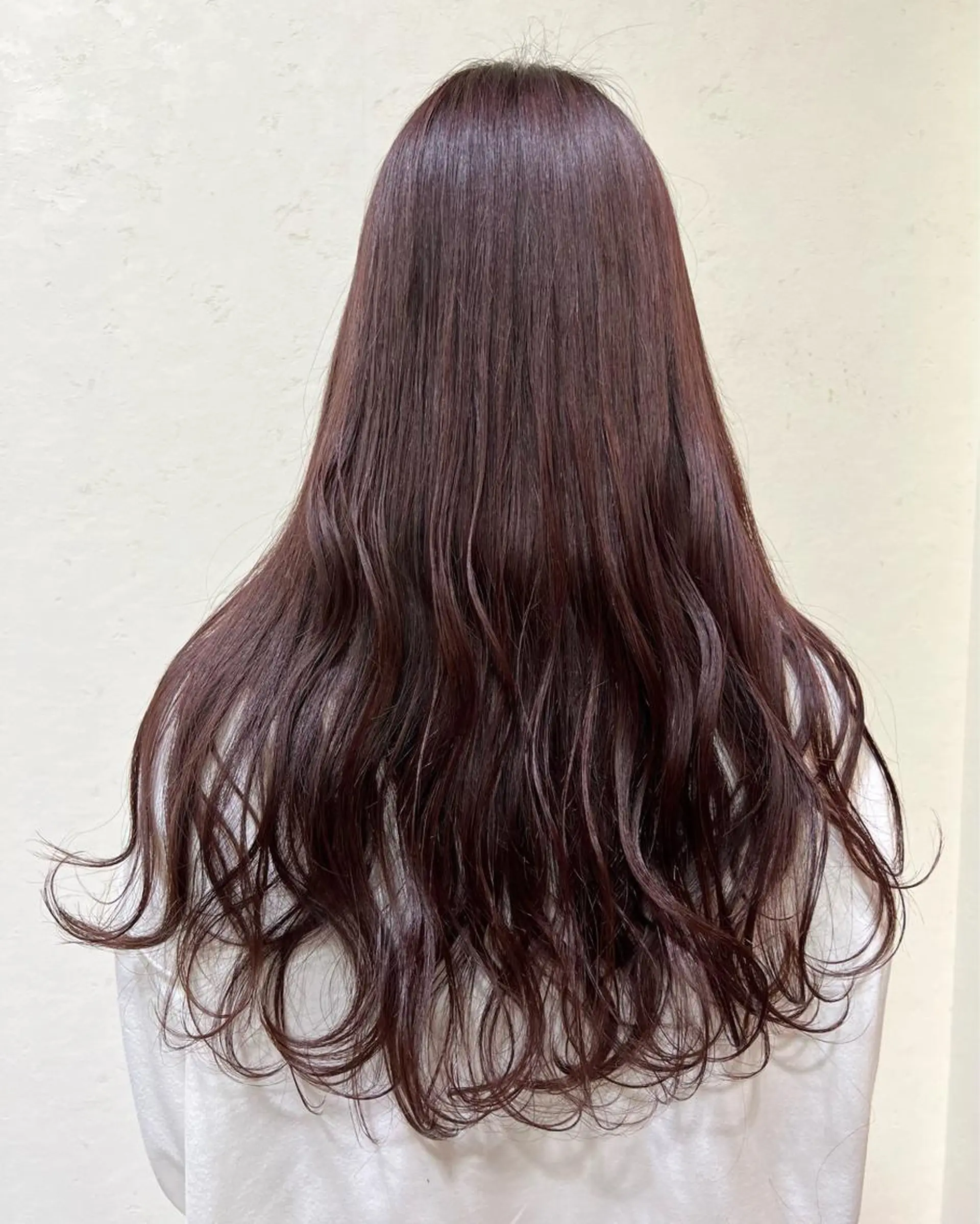 ロング カラー mana .のヘアスタイル