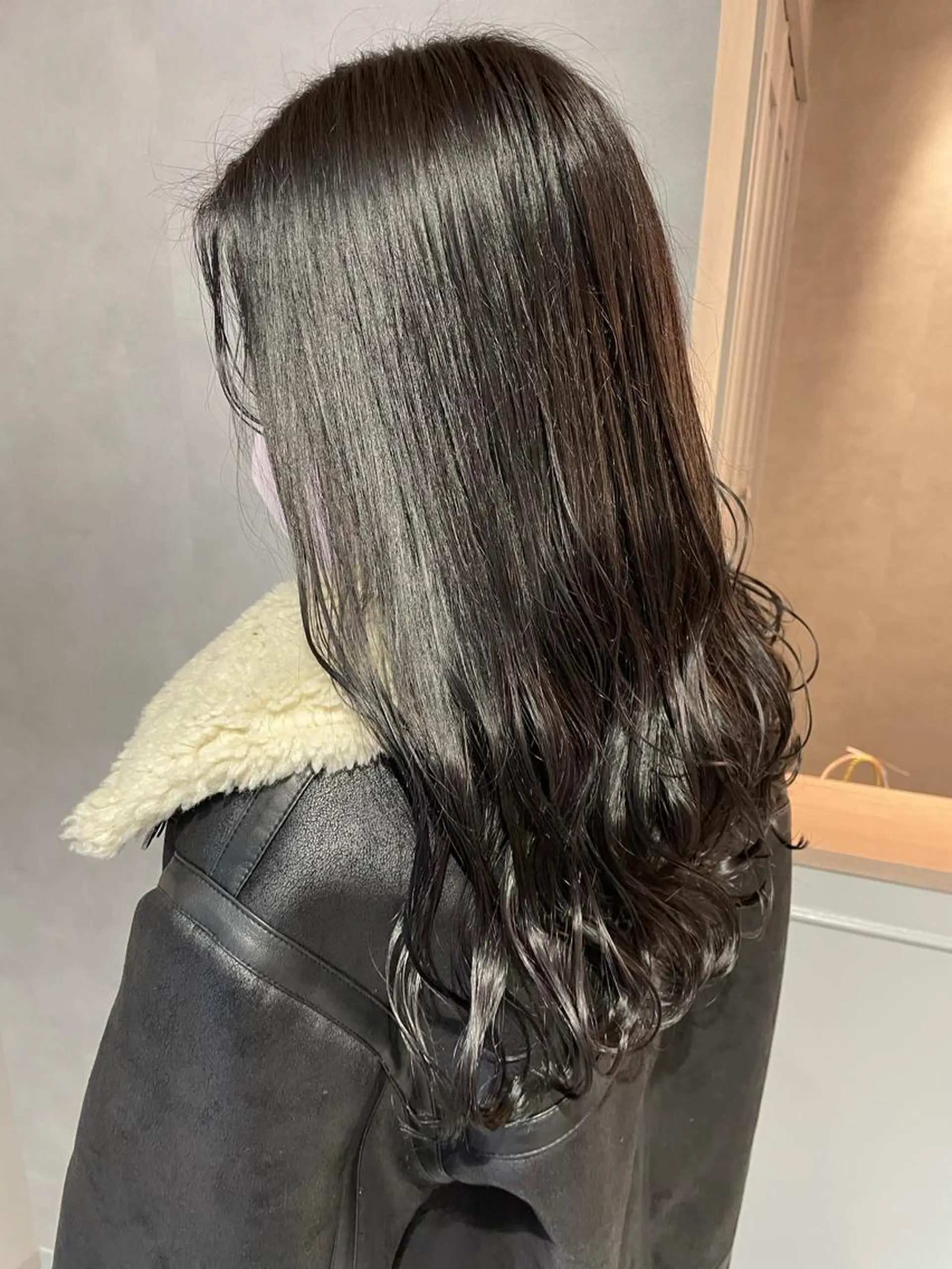 ミディアム カラー ヘアアレンジ カット ヘアカラー トリートメント 韓国ヘア🖤 YURINAのヘアスタイル