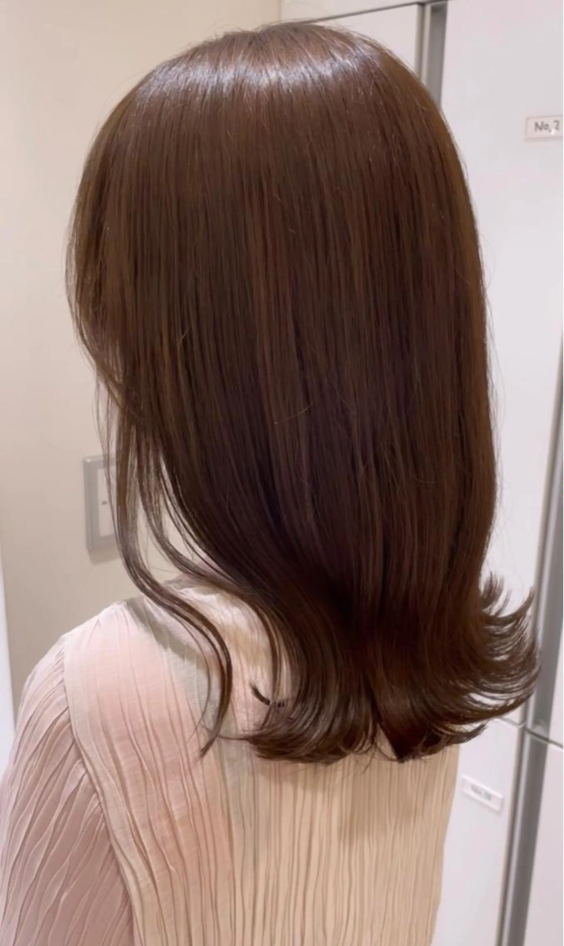 ミディアム カラー 赤み消し艶カラー・ 透明感カラー×美髪のヘアスタイル