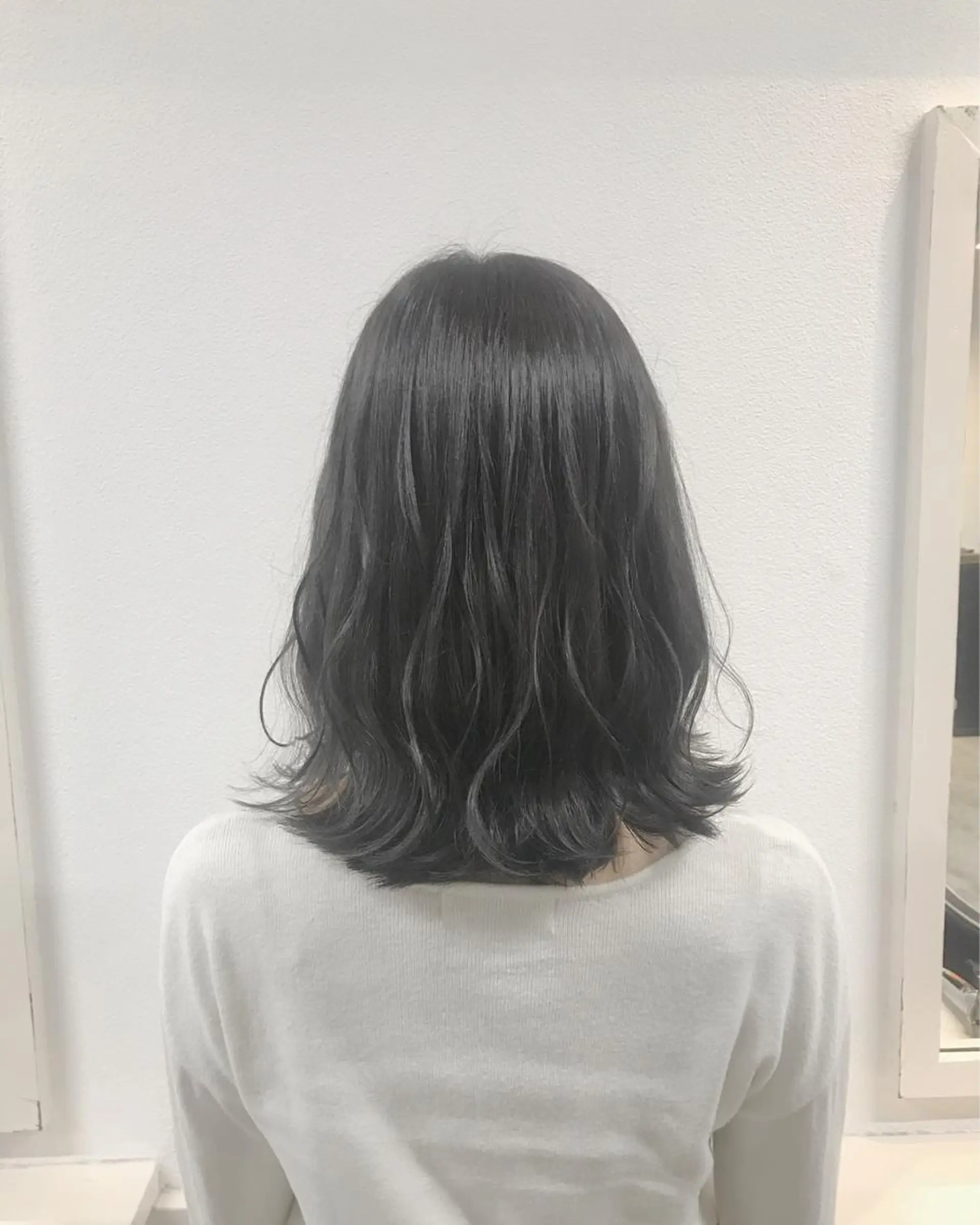 ミディアム カラー ヘアアレンジ 透明感カラー ダークシルバー シルバー カット ヘアカラー トリートメント GiseL天神カラー 髪質改善/ブリーチのヘアスタイル