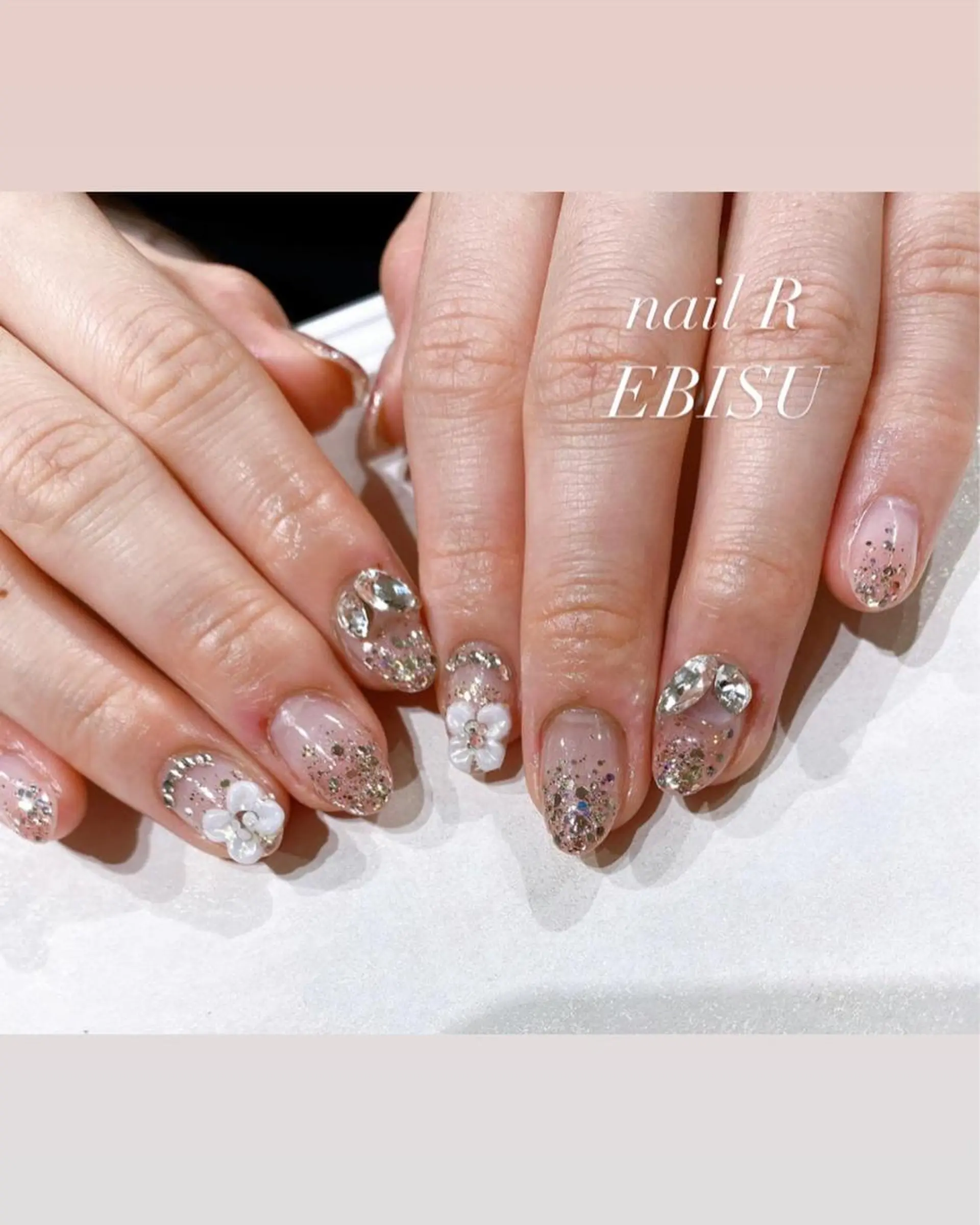 ミディアム ハンドネイル JNA認定講師🌸 RIEのネイルデザイン