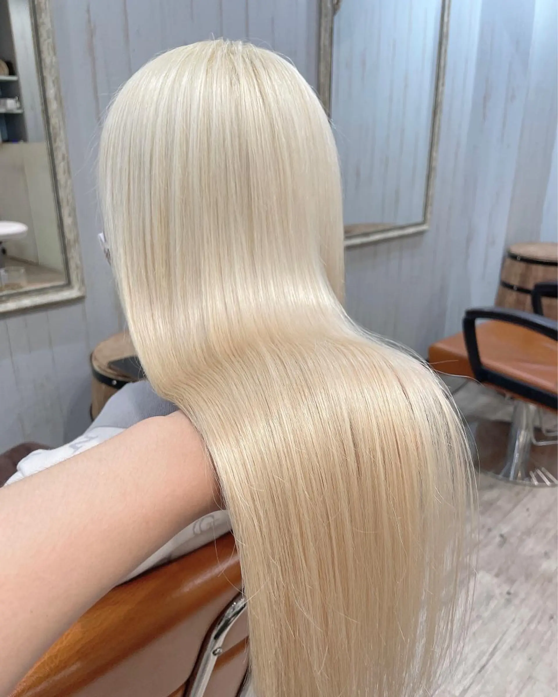 ロング カラー 抜きっぱなしブロンド 深夜帯！説明文必読 Oahu iwataのヘアスタイル