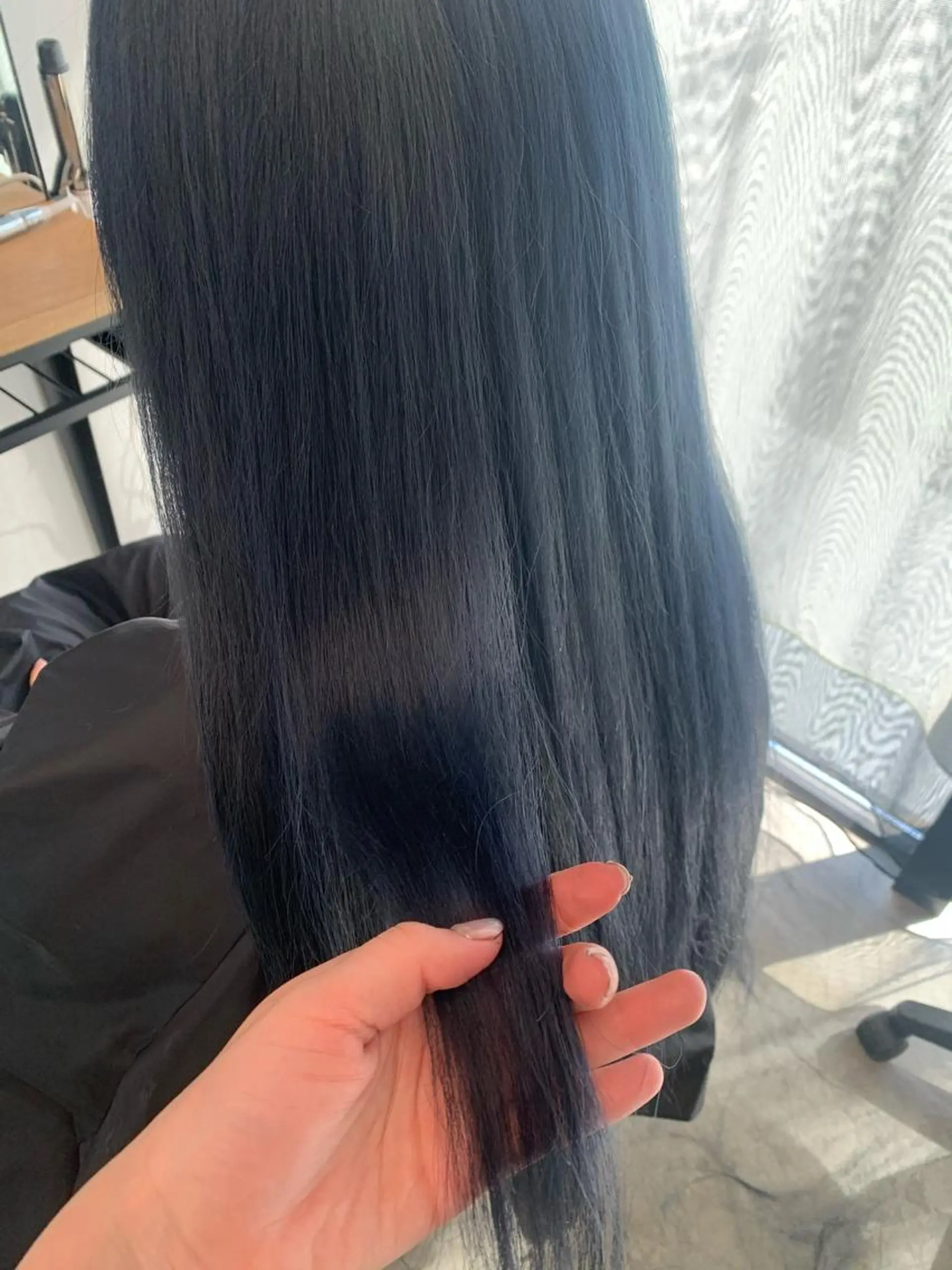 セミロング カラー 透明感/オリーブ/ グレージュ/YUKAのヘアスタイル